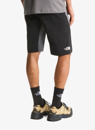 Pohodniške kratke hlače The North Face Felik Slim Tapered Short - smoked pearl/tnf black