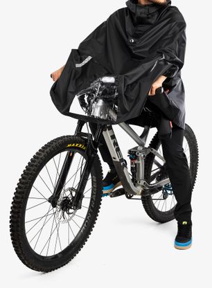 Dežni pončo Tatonka Bike Poncho - black