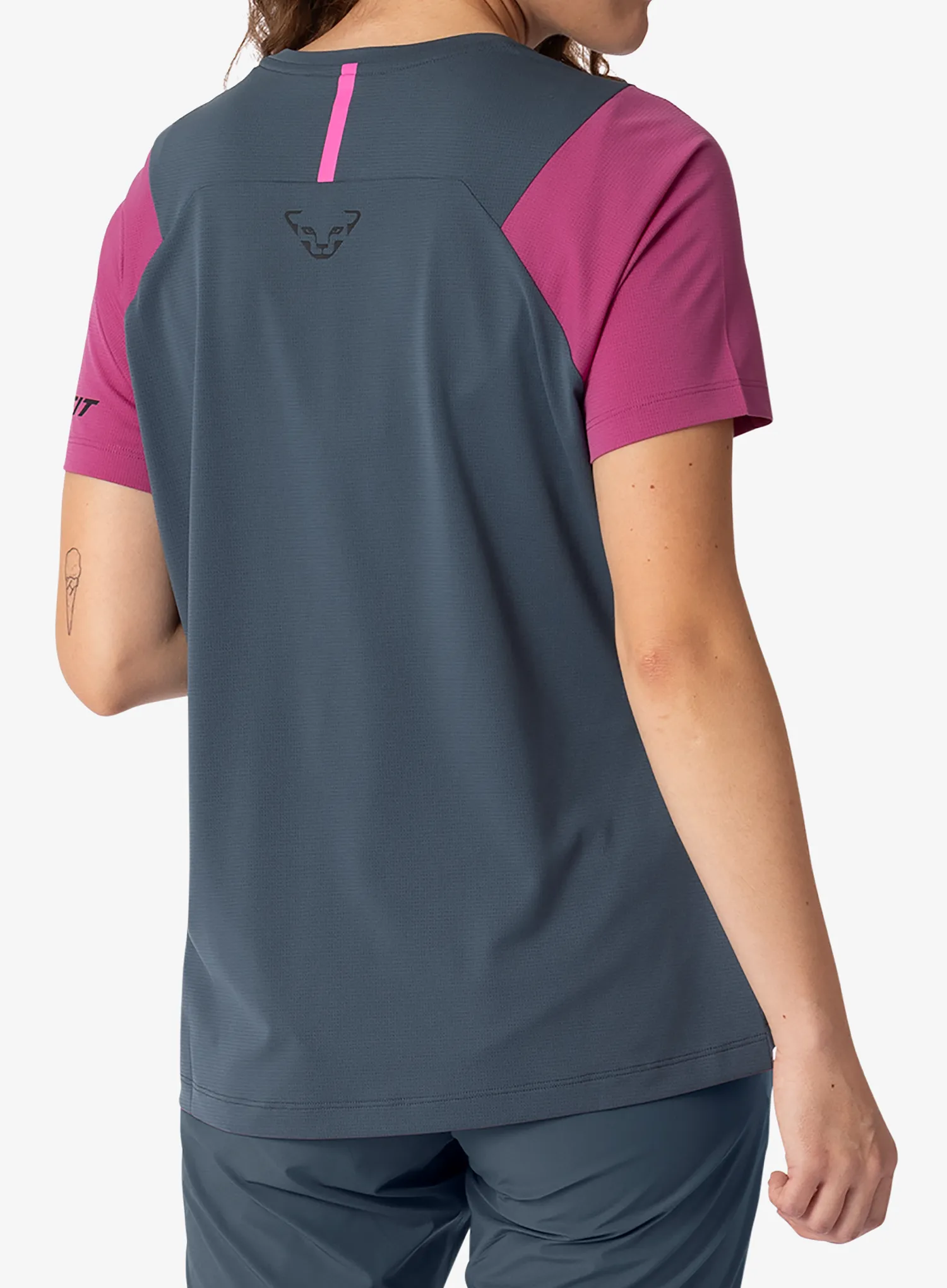 Ženska tekaška majica Dynafit Transalper S/S Tee - magenta