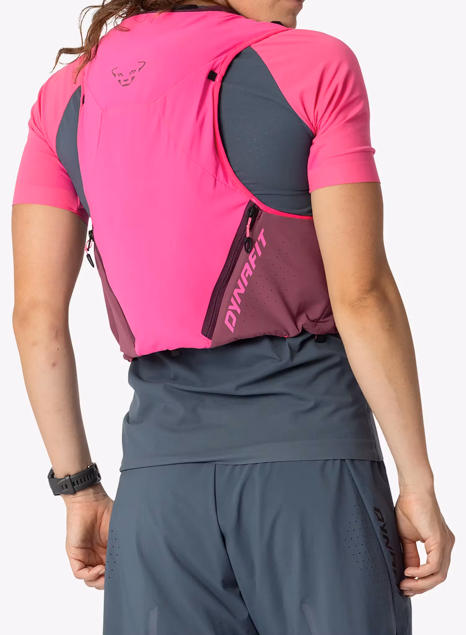 Tekaški brezrokavnik Dynafit Alpine 8 Vest - pink glo/amaranth
