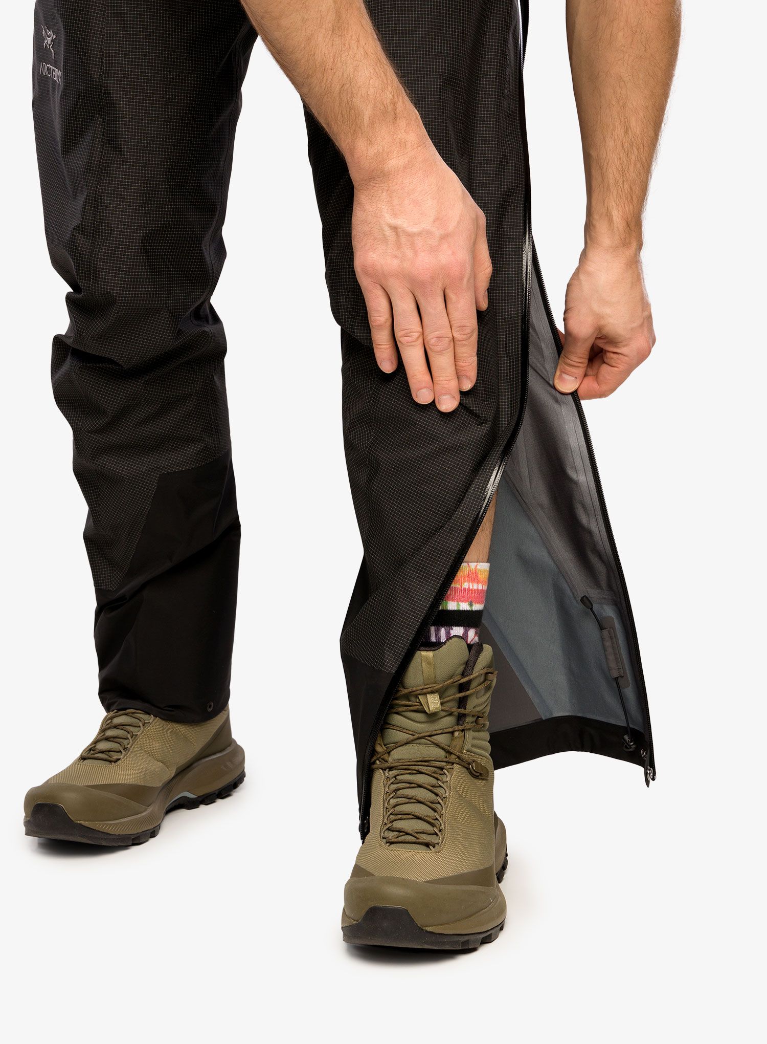 GORE TEX hlače Arcteryx Alpha Pant - black