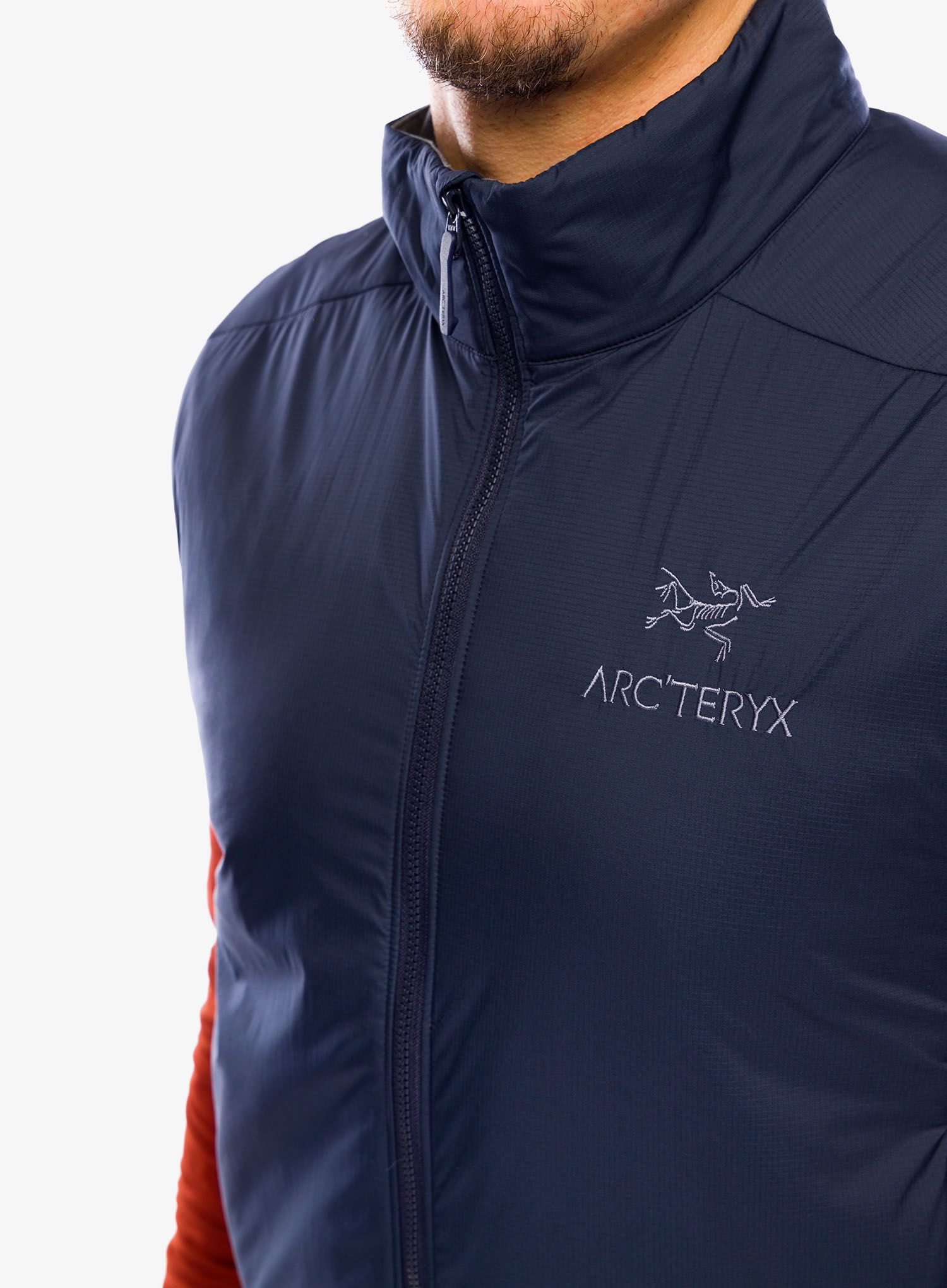 Podložen brezrokavnik Arcteryx Atom Vest - black sapphire