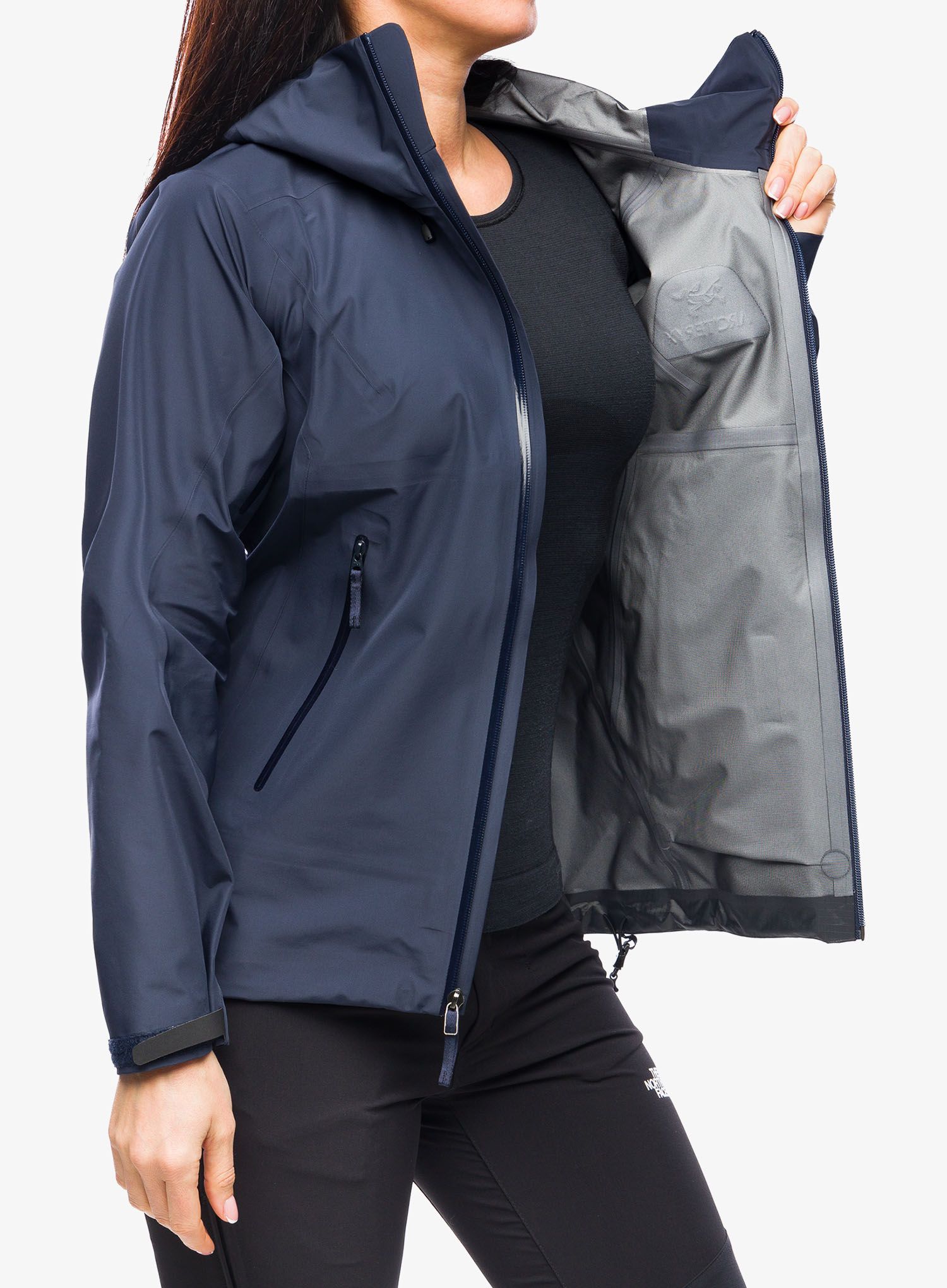 Ženske GORE-TEX jakna Arcteryx Beta LT Jacket - black sapphire