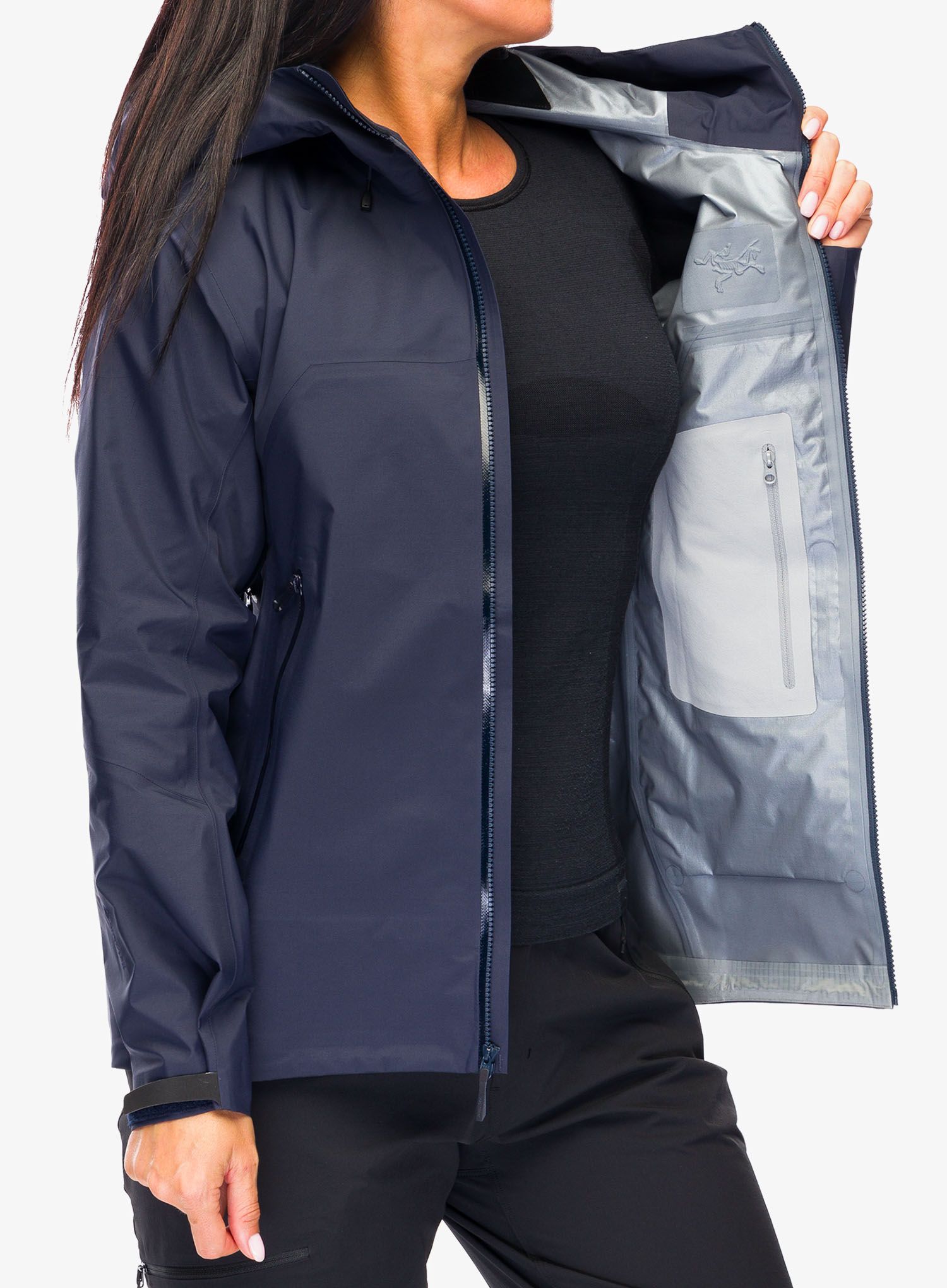 Ženska hardshell jakna Arcteryx Beta SL Jacket - black sapphire