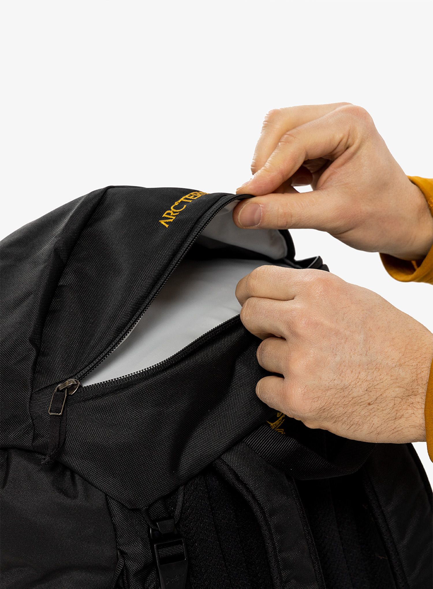 Nahrbtnik Arcteryx Mantis 30 - black