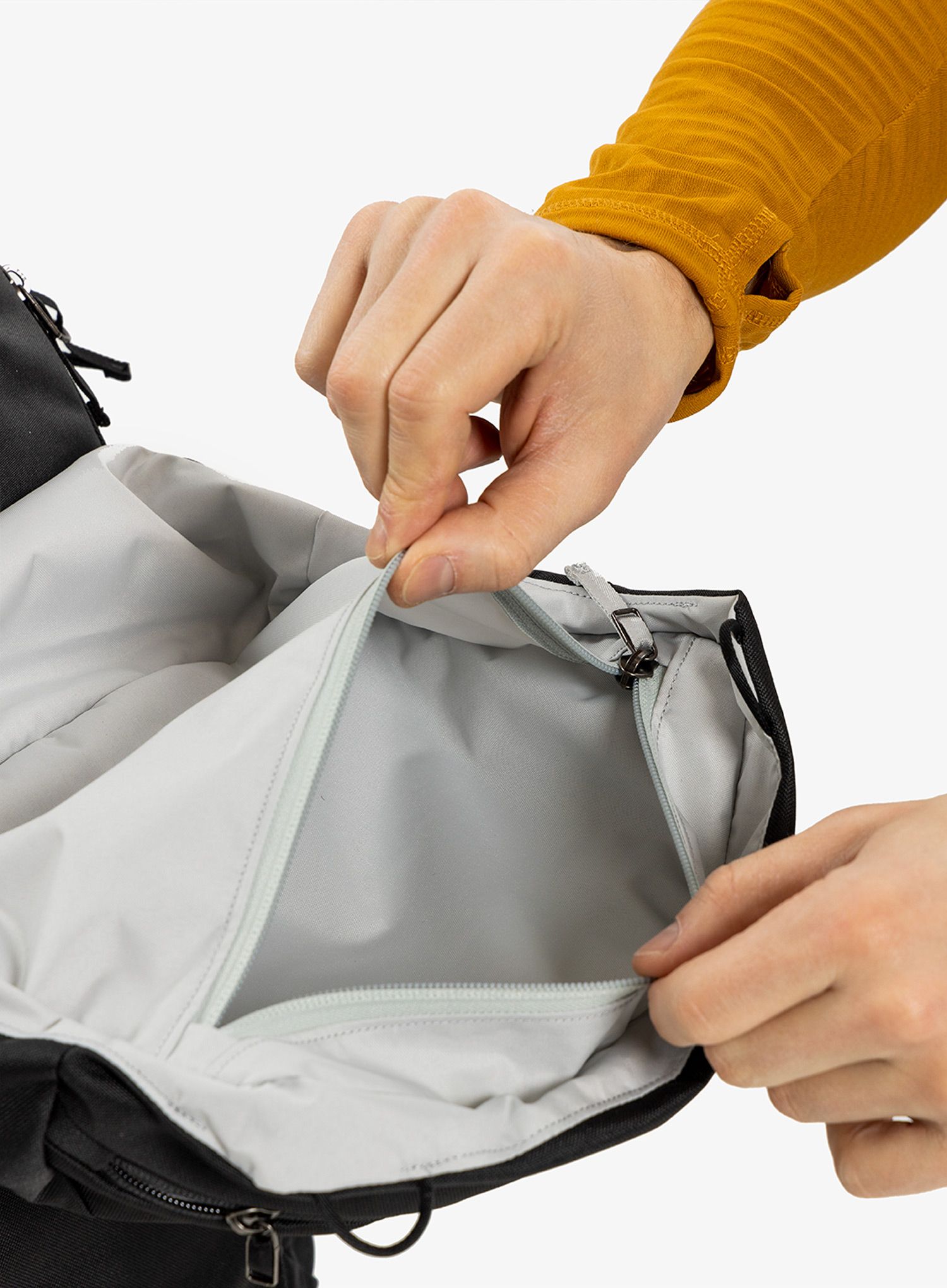 Nahrbtnik Arcteryx Mantis 30 - black