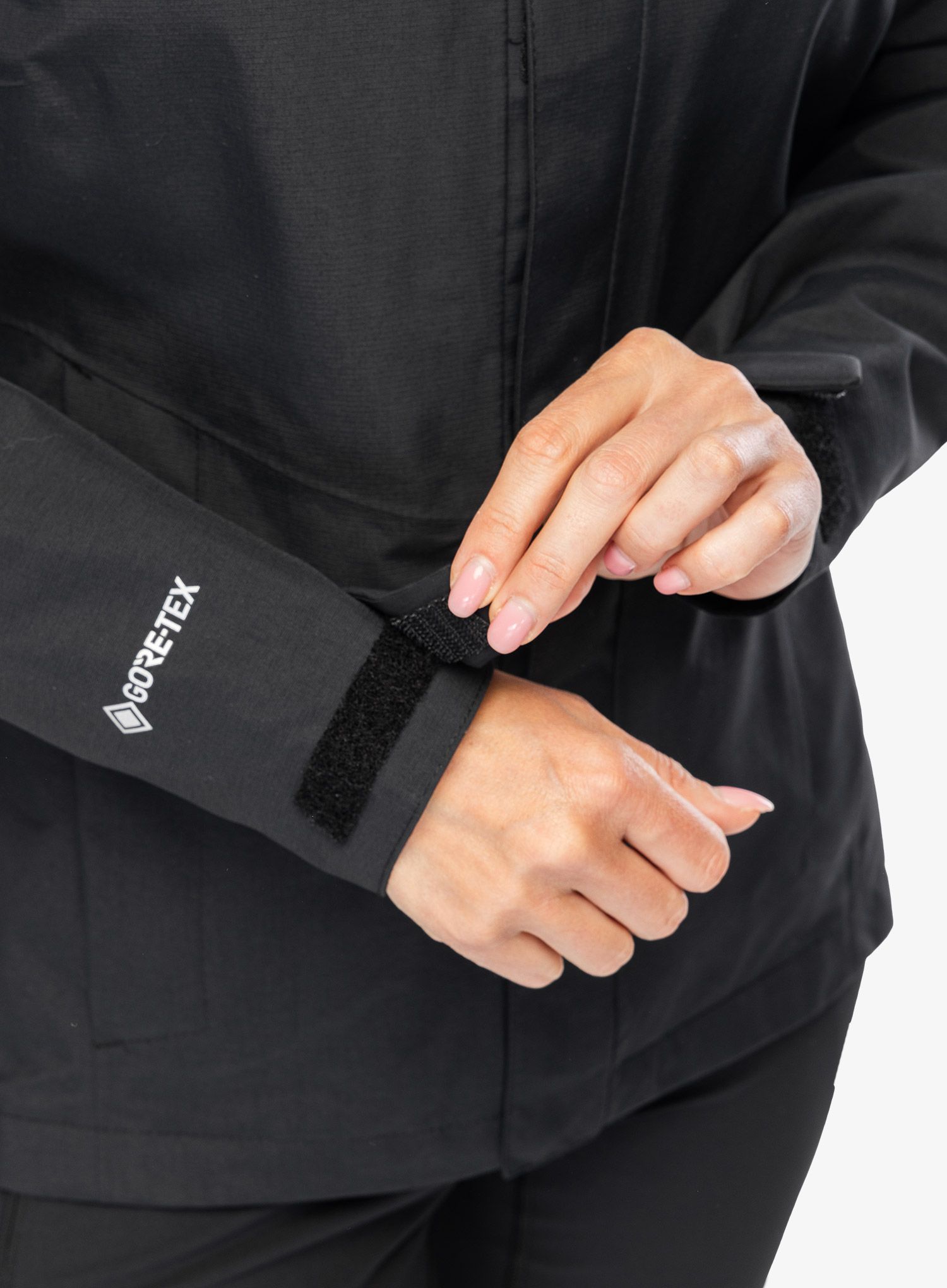 Ženska hardshell jakna Berghaus Hillwalker InterActive Shell - black/black