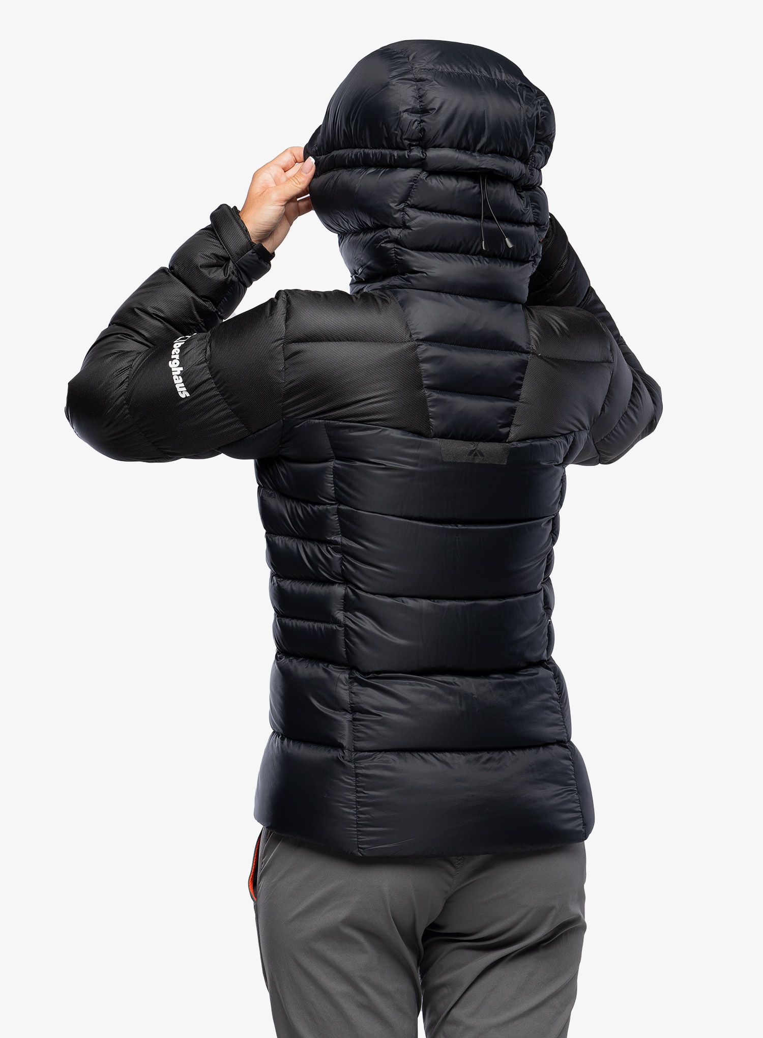 Ženska puhovka Berghaus MTN Arete Ultra Down Hoody - black/black