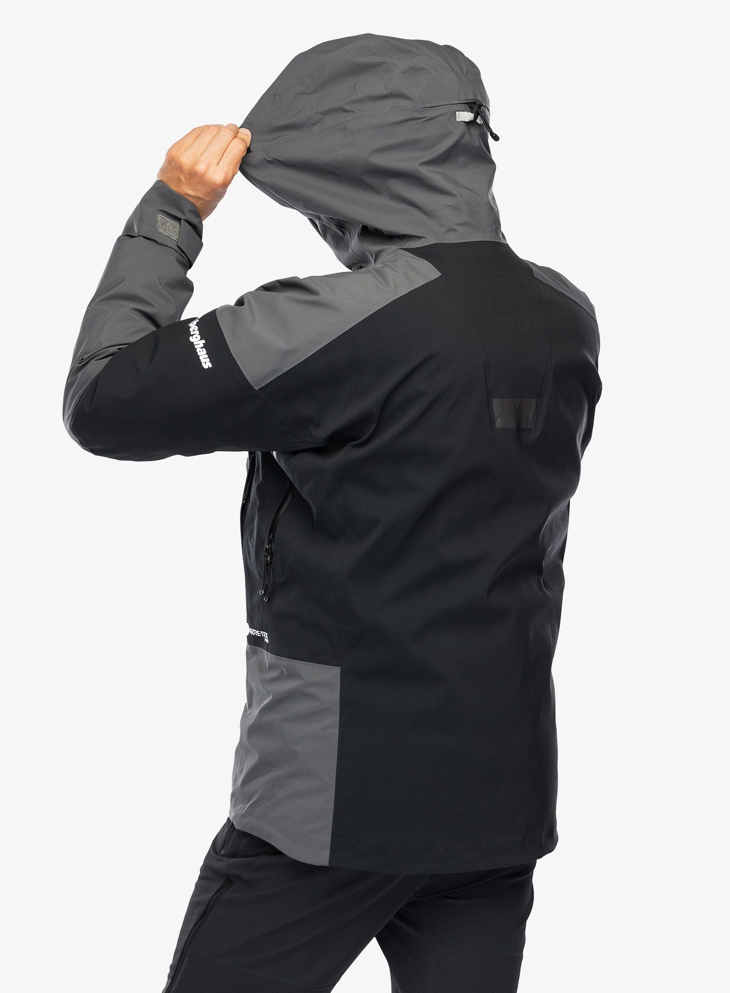 GORE-TEX jakna Berghaus MTN Guide GTX Pro Jacket - grey pinstripe/jet black