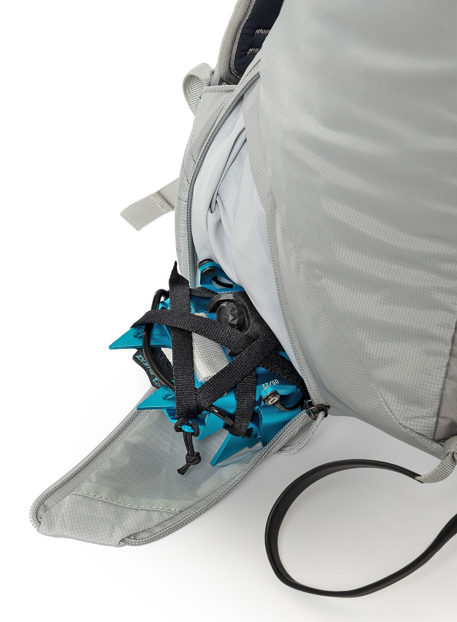Nahrbtnik Blue Ice Taka Pack 30L - glacier grey