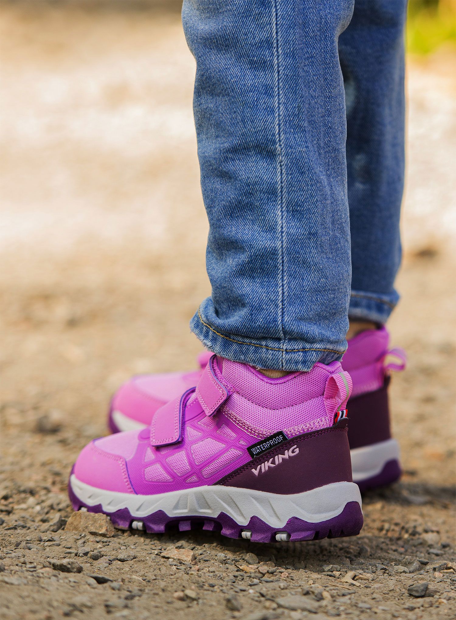 Otroška obutev Viking Track Mid WP 2V - purple/purple