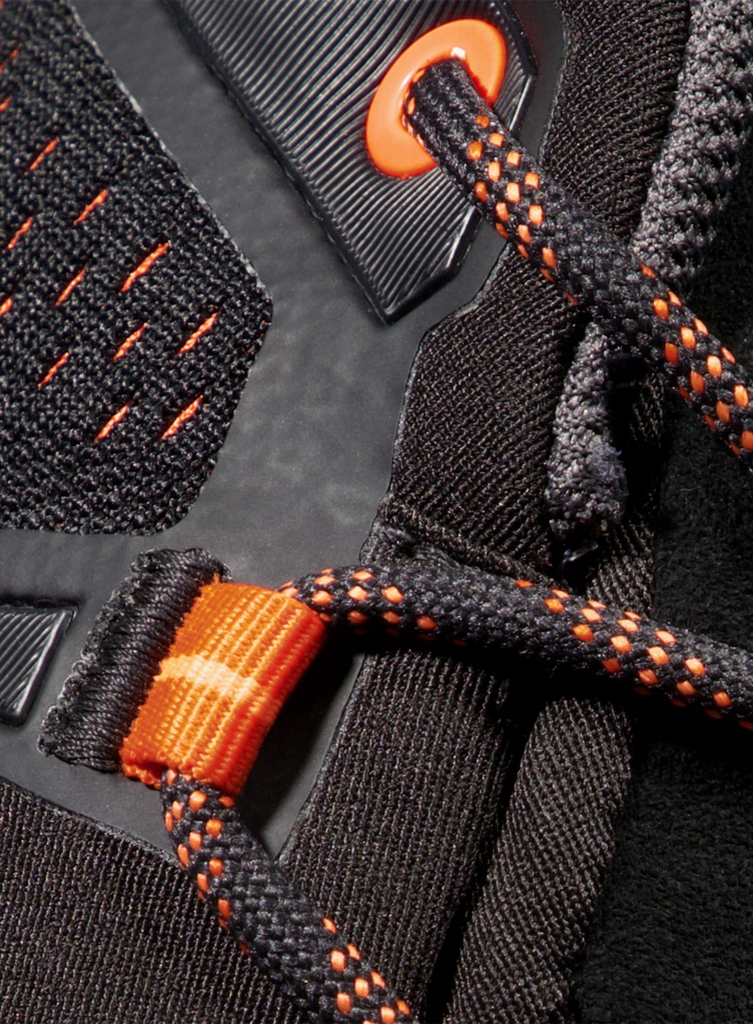 Treking čevlji Mammut Sapuen Low GTX - black/hot red