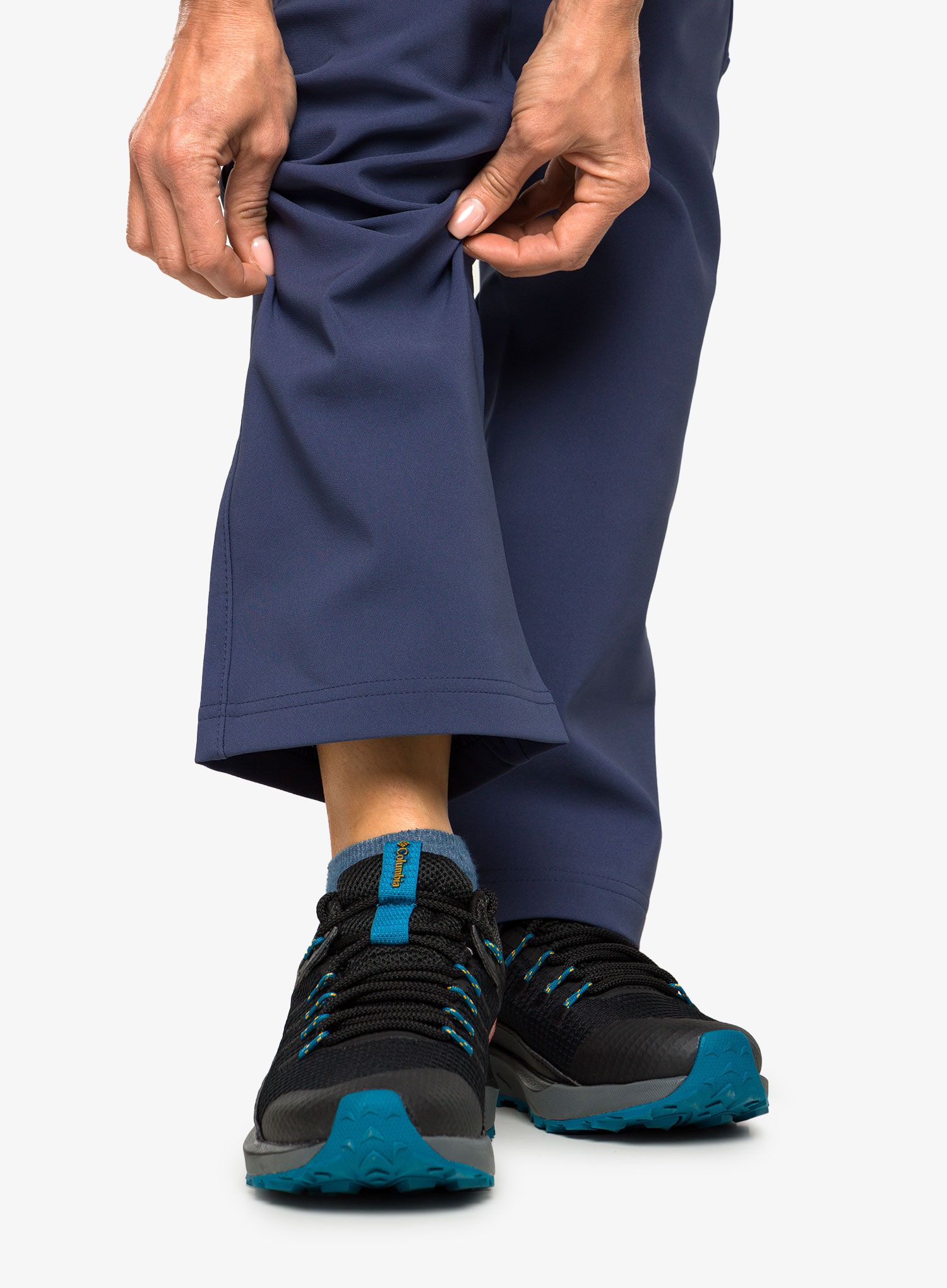 Ženski pohodniški čevlji Columbia Trailstorm WP - black/bright marigold