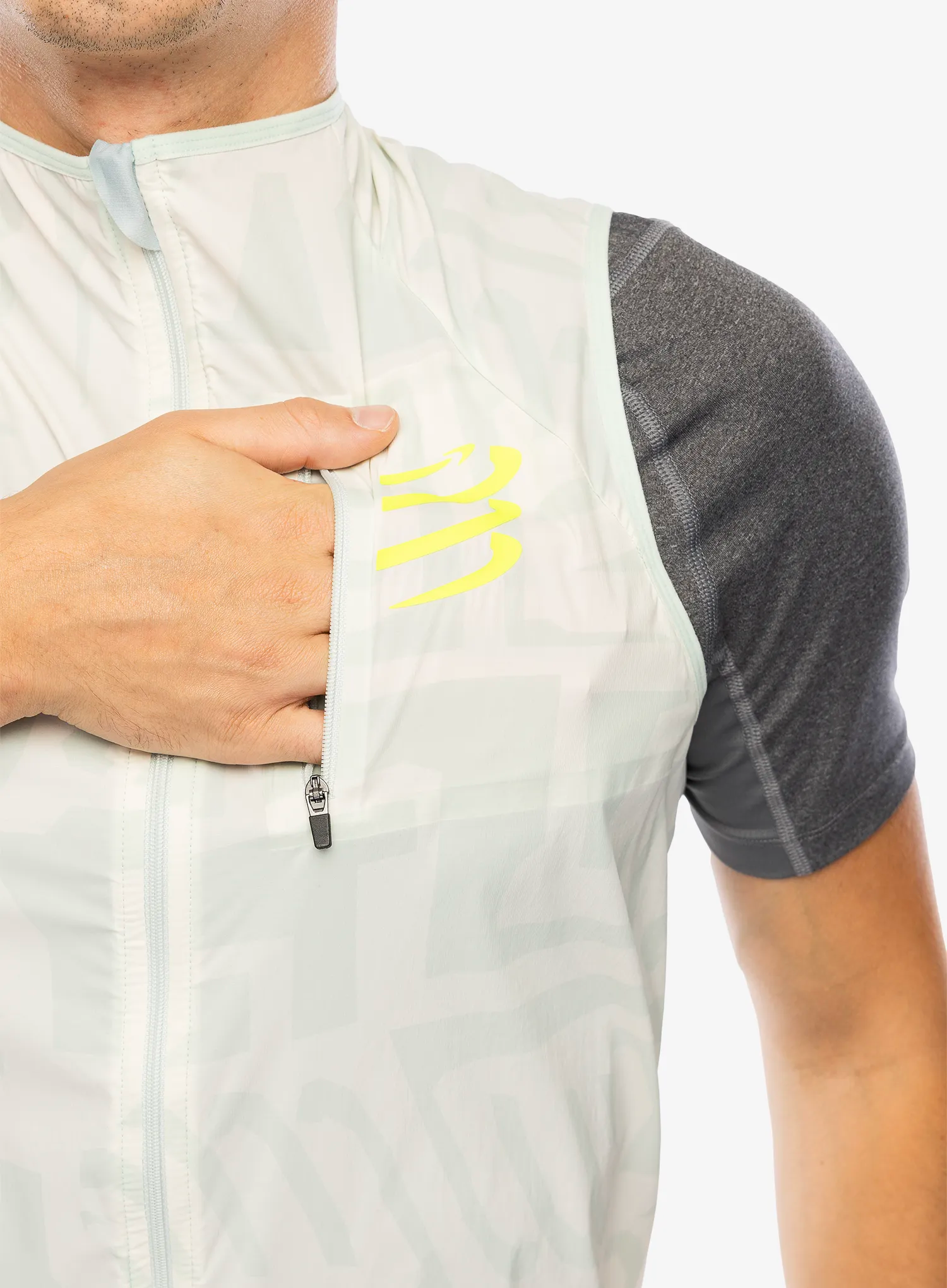 Brezrokavnik Compressport Hurricane Windproof Vest M - sugar/ice print