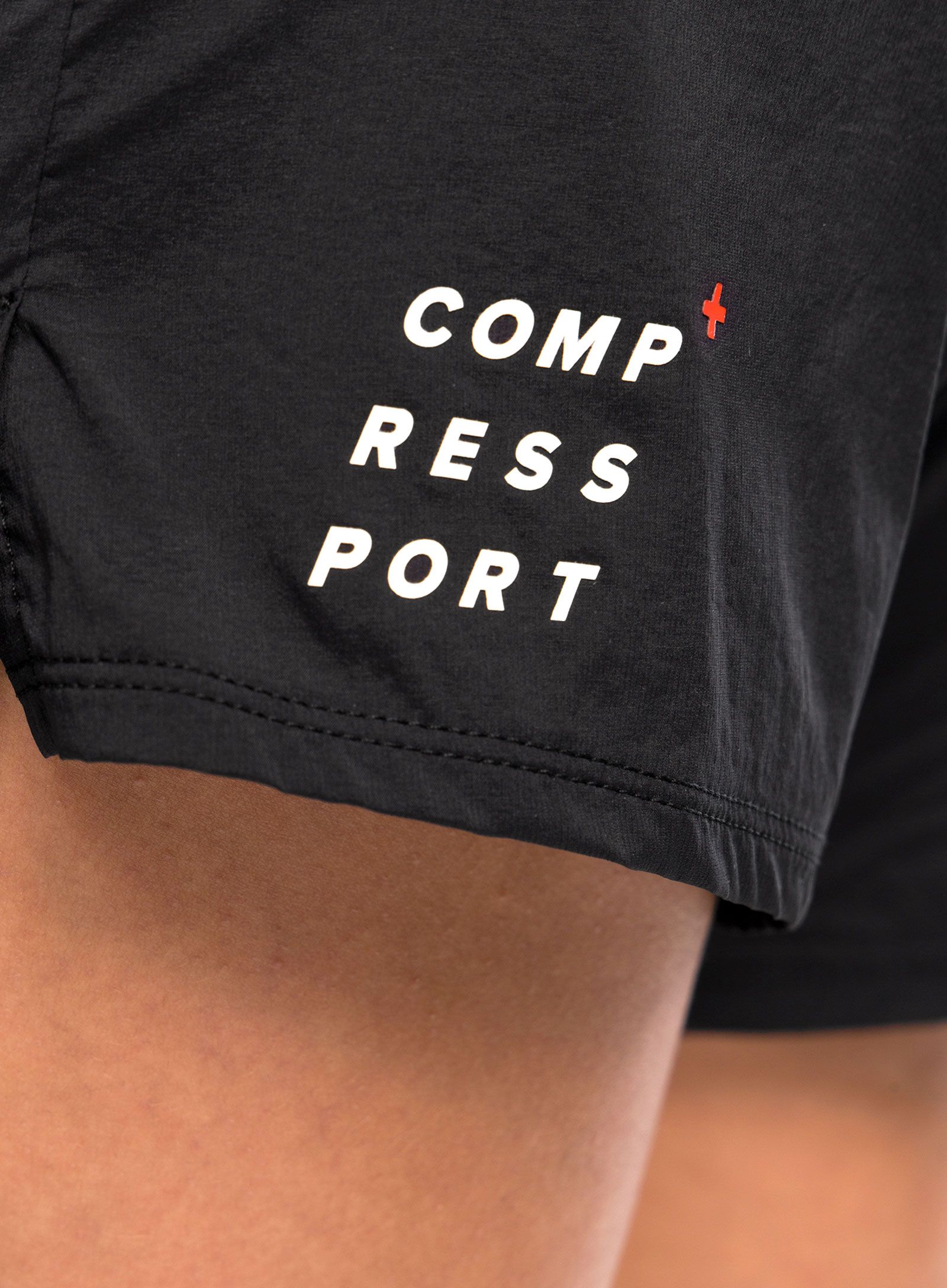 Tekaške kratke hlače Compressport Performance Short - black