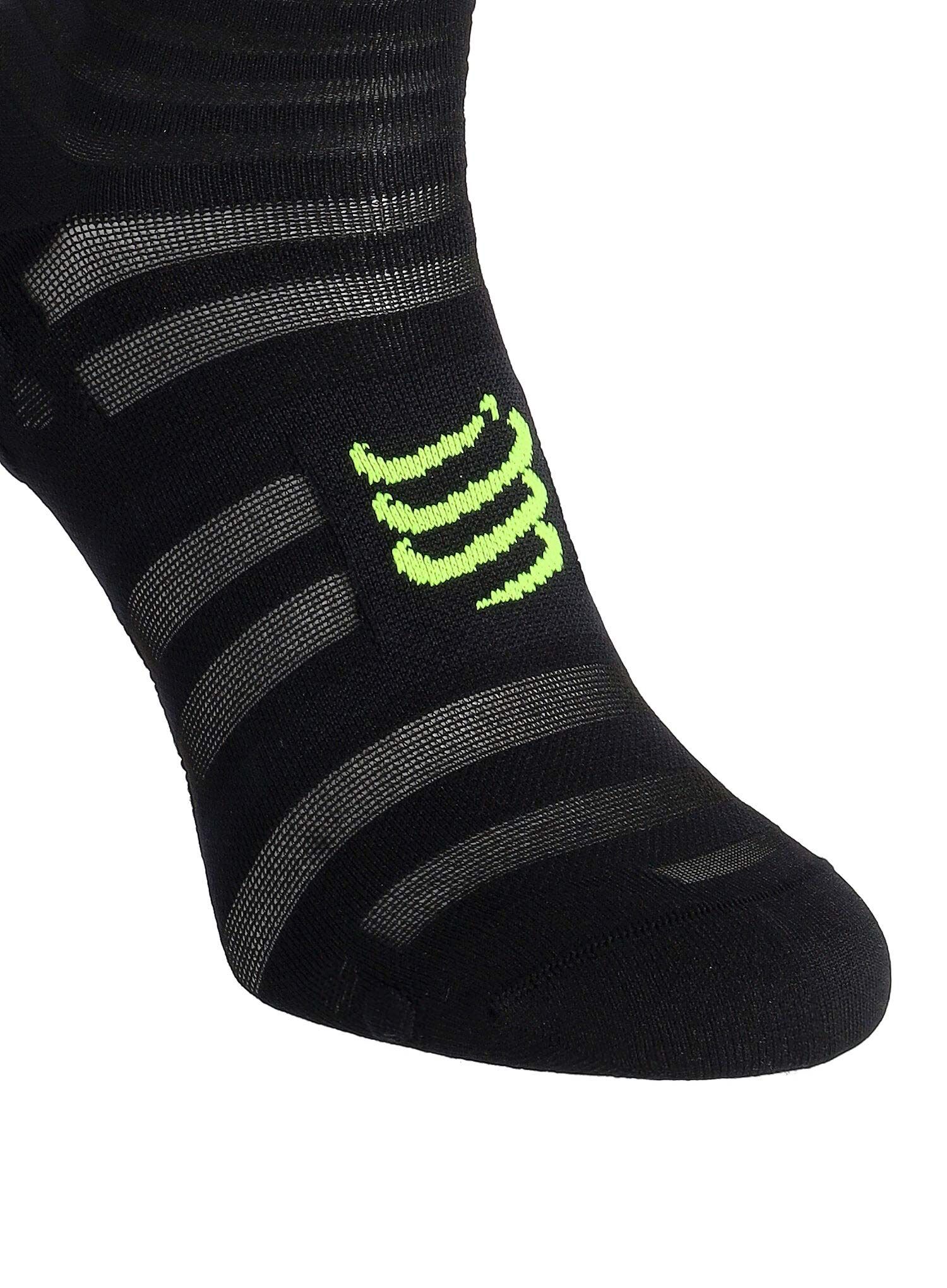 Tekaške nogavice Compressport Pro Racing v4.0 UL Run High - black/safe yellow/neo pink