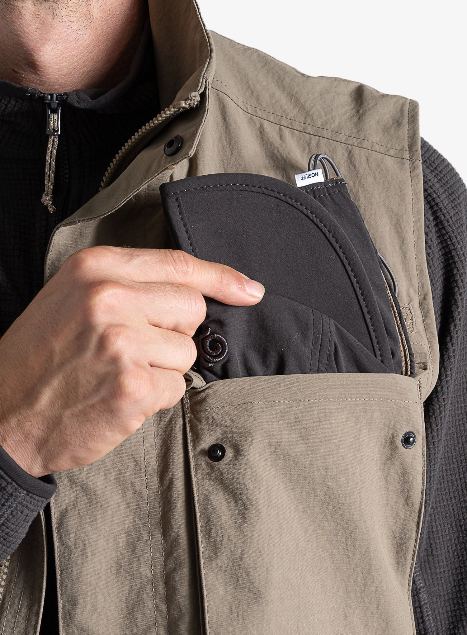 Kapa s šiltom Craghoppers NosiLife Packable Cap II - black pepper