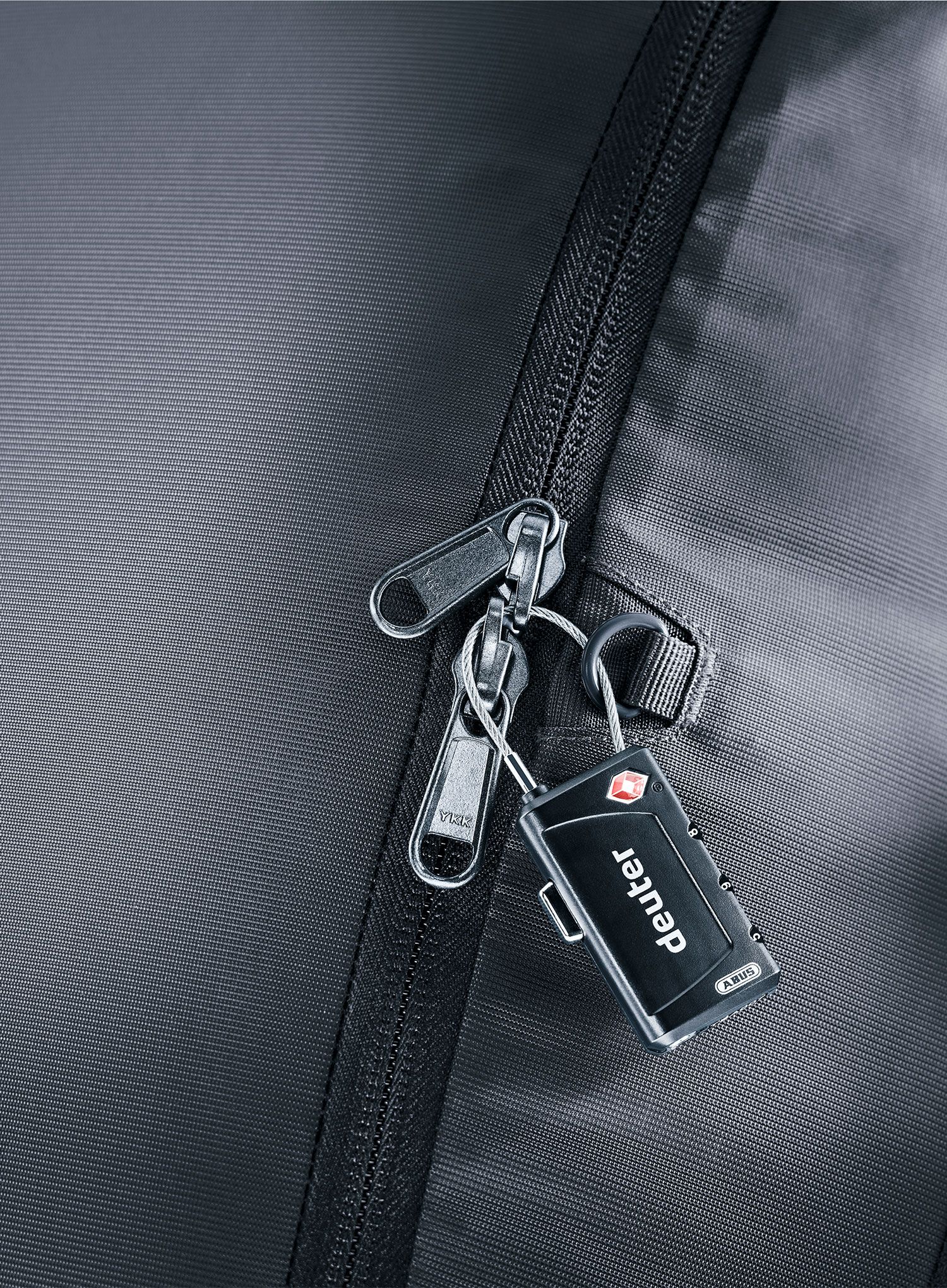 Potovalni nahrbtnik Deuter Access 55 - black