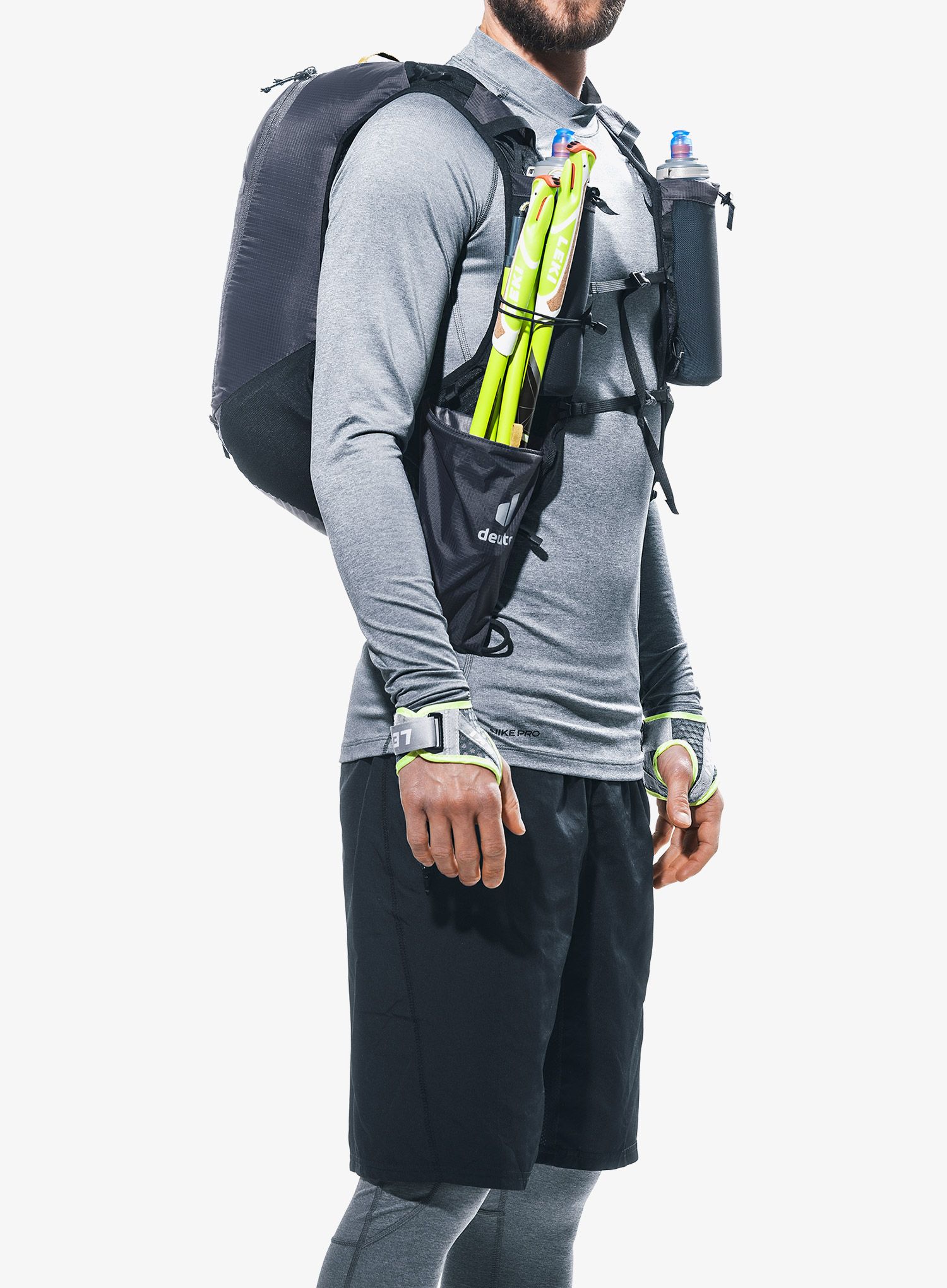 Tekaški nahrbtnik Deuter Ascender 7 - black