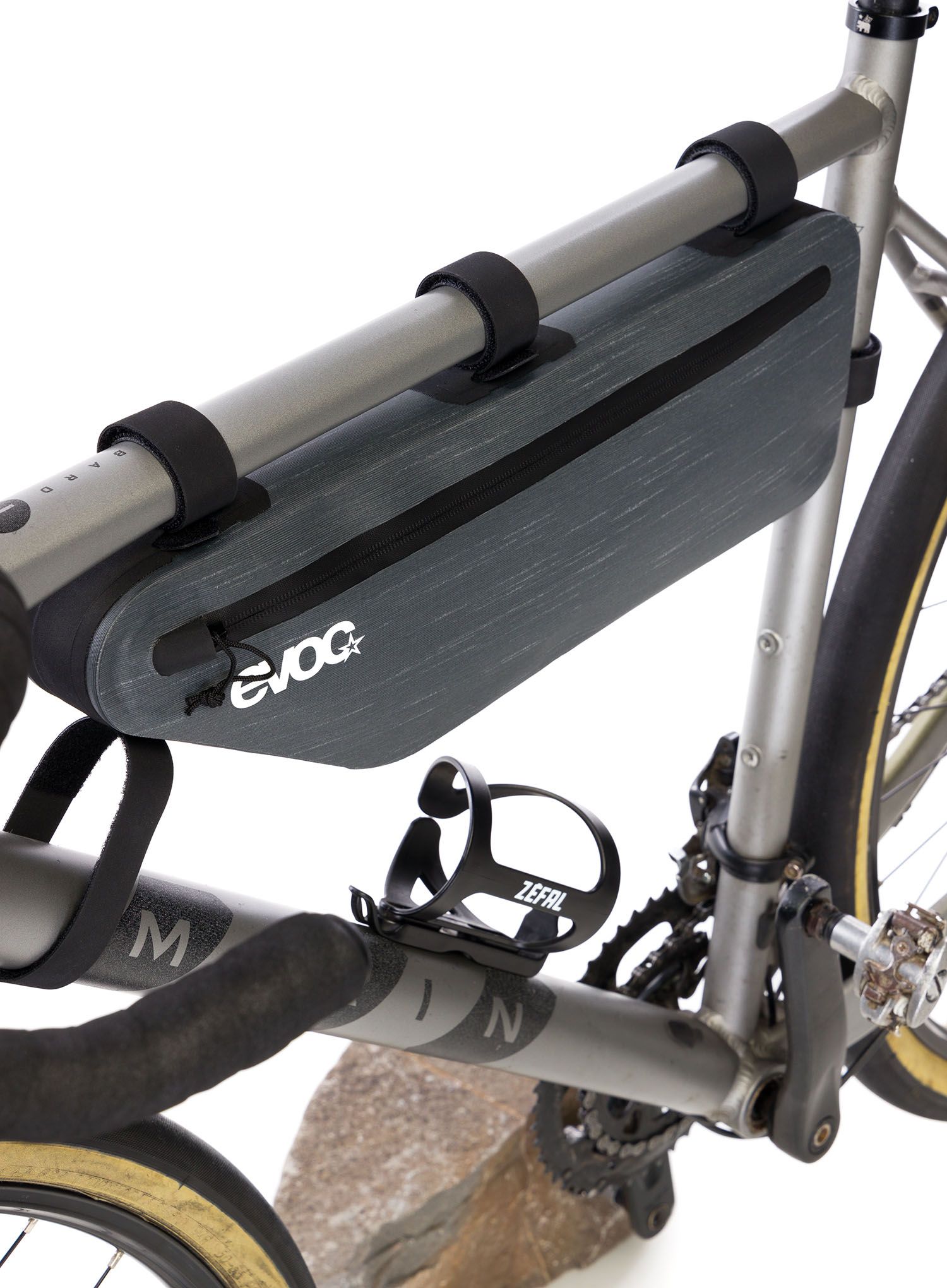 Torbica za na okvir kolesa Evoc Frame Pack WP M - carbon grey