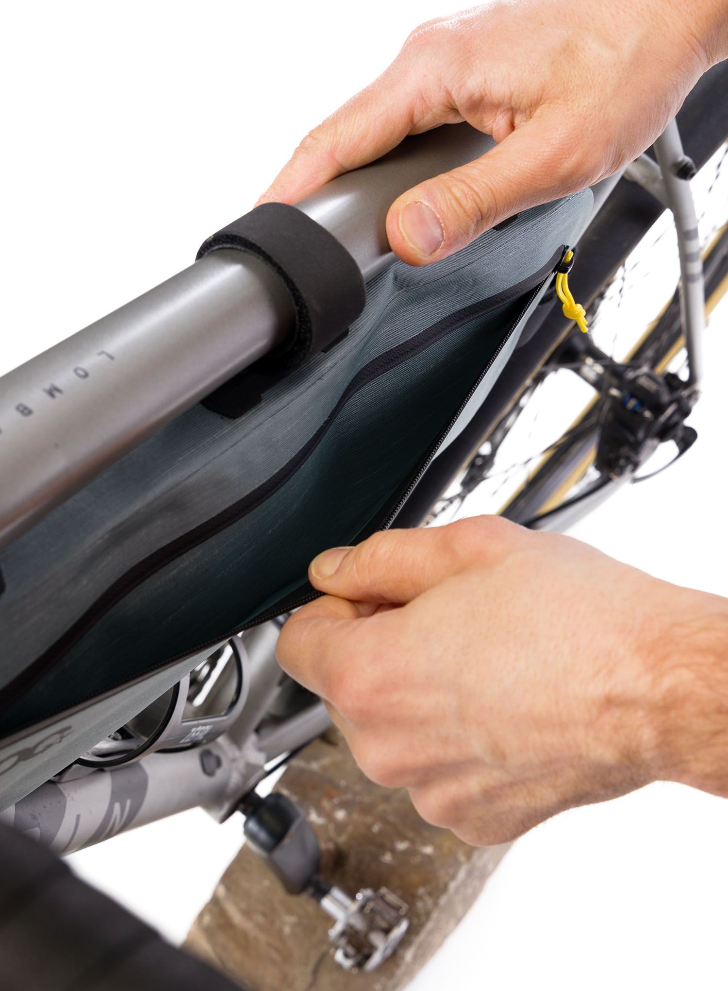 Torbica za na okvir kolesa Evoc Frame Pack WP M - steel