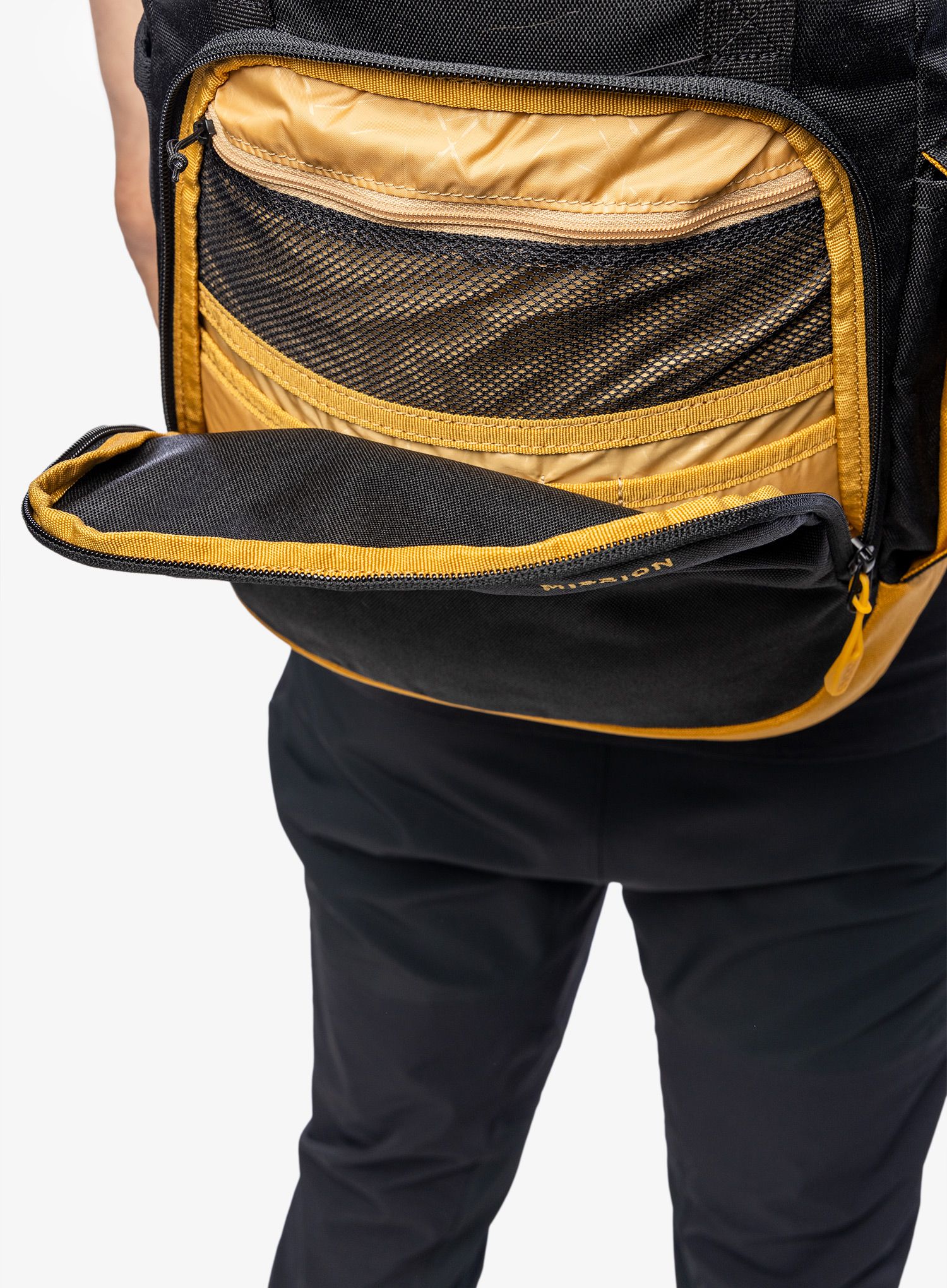 Mestni nahrbtnik Evoc Mission 22 - black