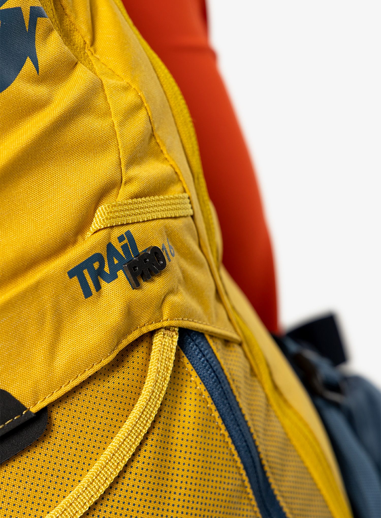 MTB nahrbtnik Evoc Trail Pro 16 - curry/denim