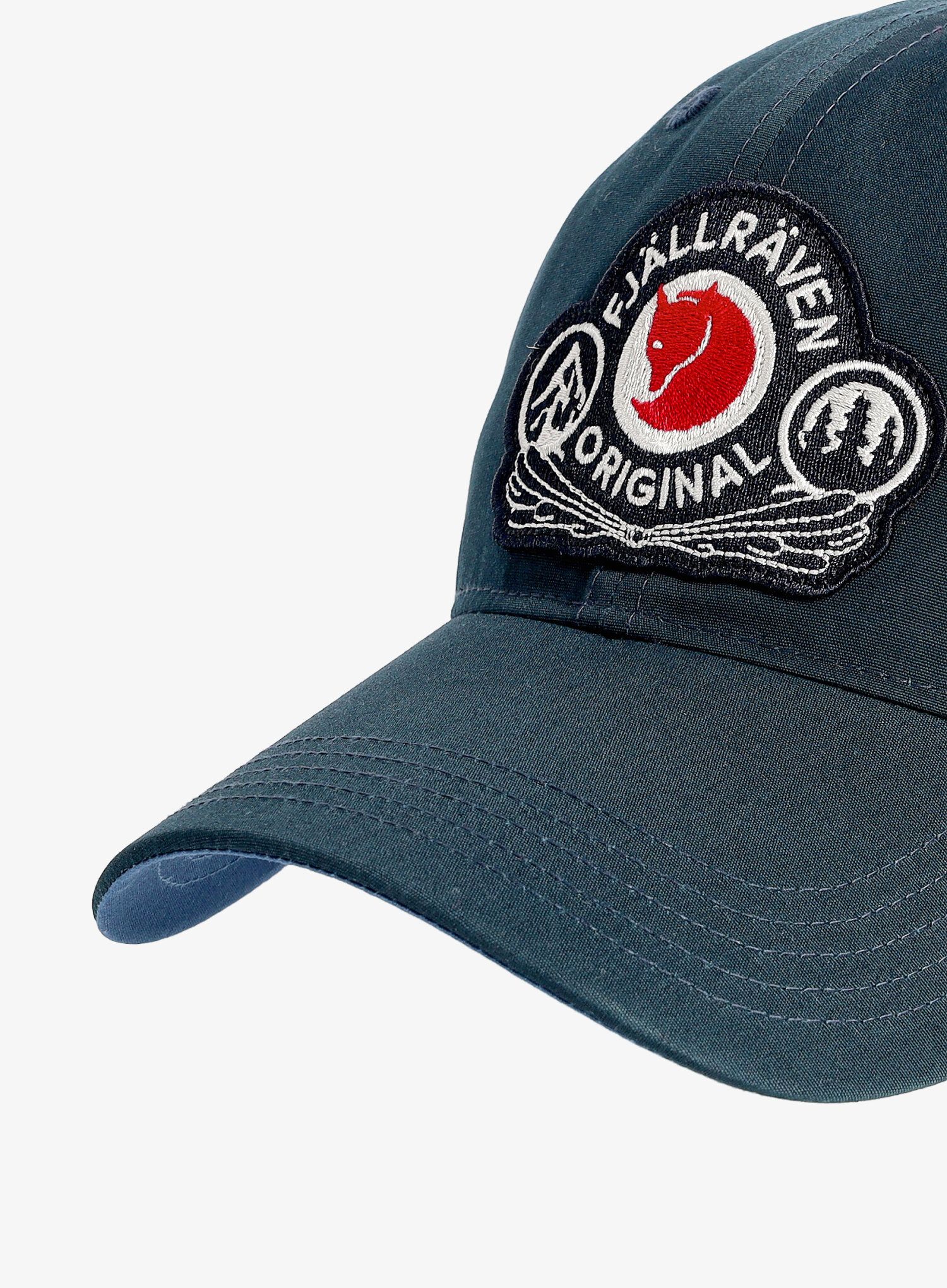 Kapa s šiltom Fjallraven Classic Badge Cap - dark navy