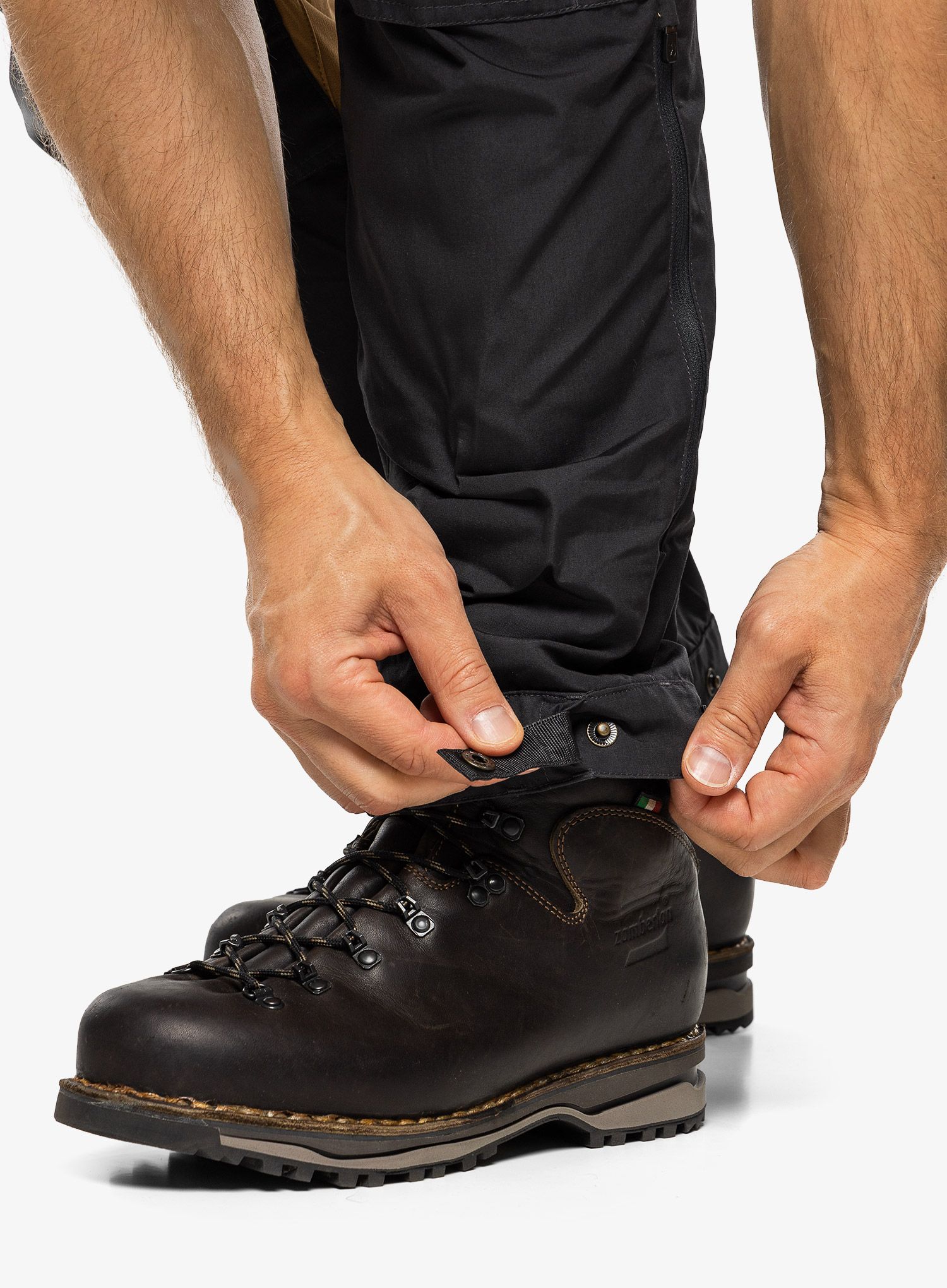 Pohodne hlače Fjallraven Keb Trousers - dark grey/buckwheat brown