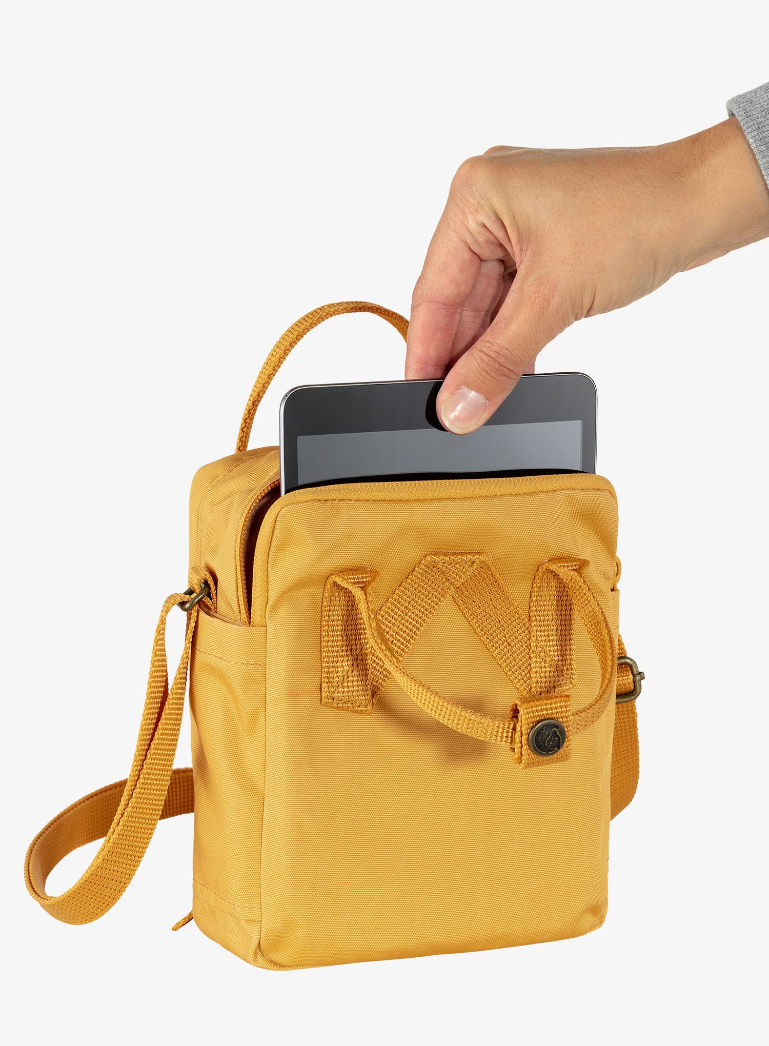 Torbica za čez ramo Fjallraven Tree-Kånken Sling - maple yellow