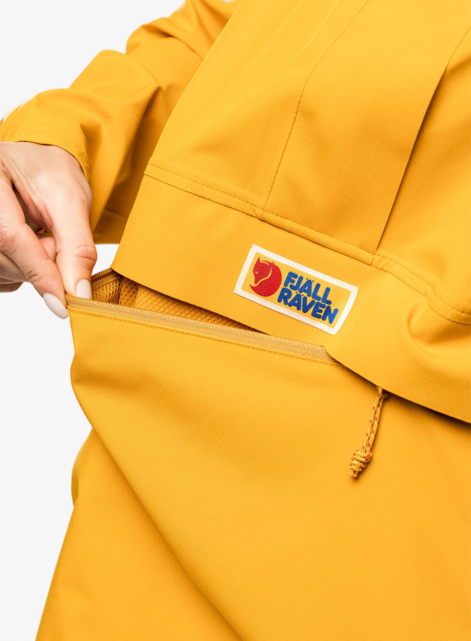 Ženska nepremočljiva jakna Fjallraven Vardag Hydratic Anorak - mustard yellow