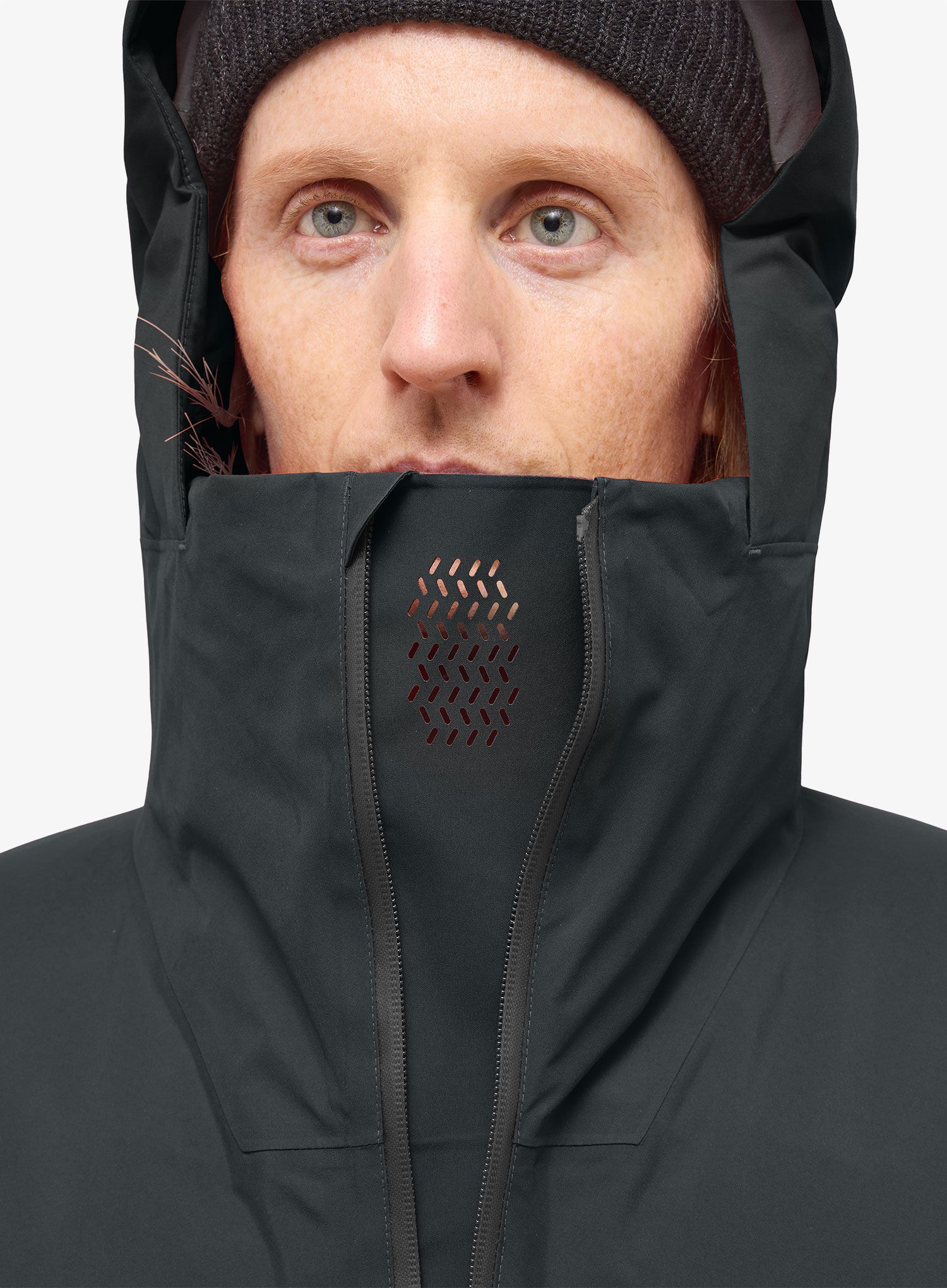 Sintetična jakna Haglofs Latnja GTX Insulated Jacket - true black