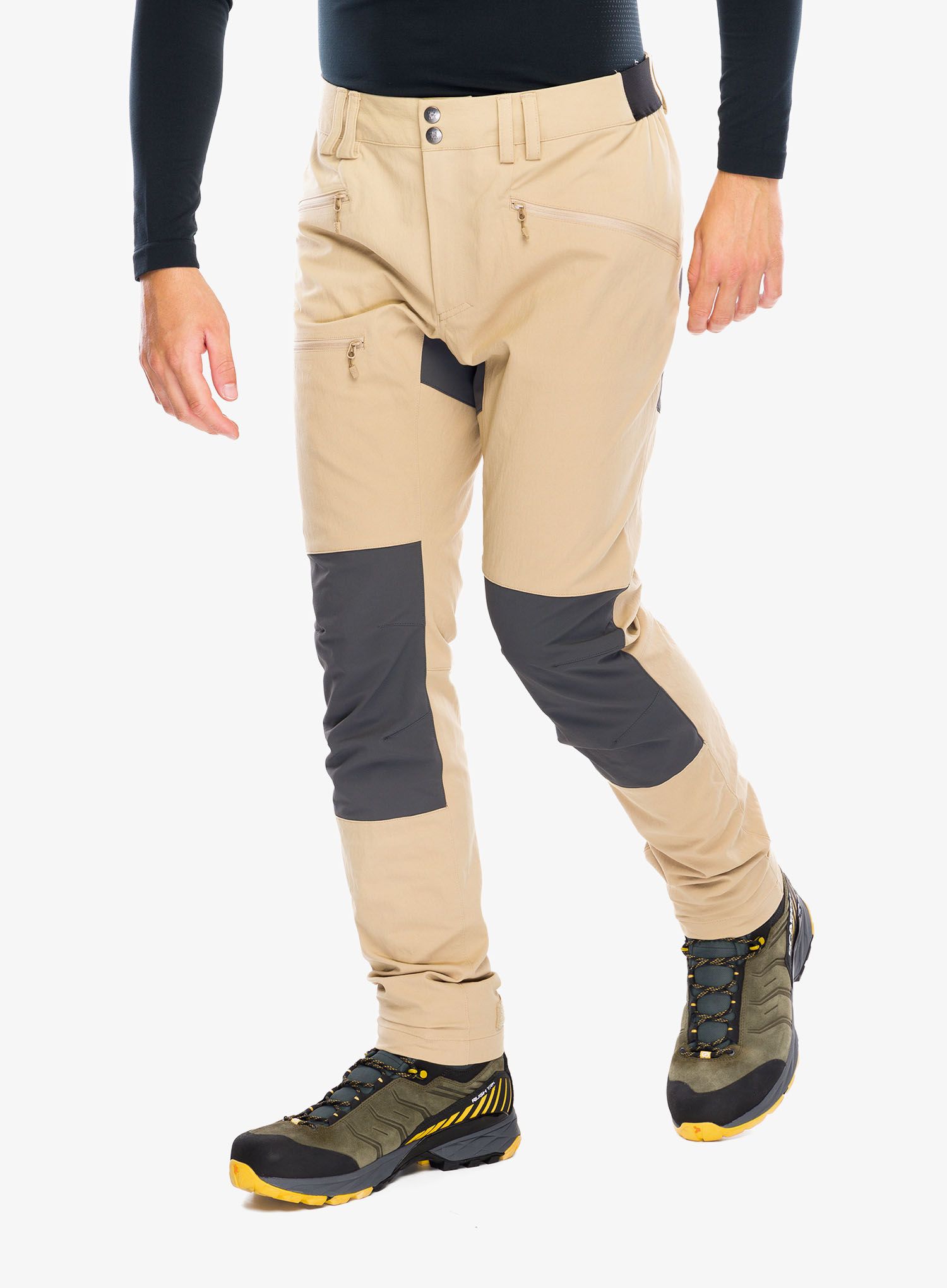 Pohodne hlače Haglofs Mid Slim Pant - sand/magnetite