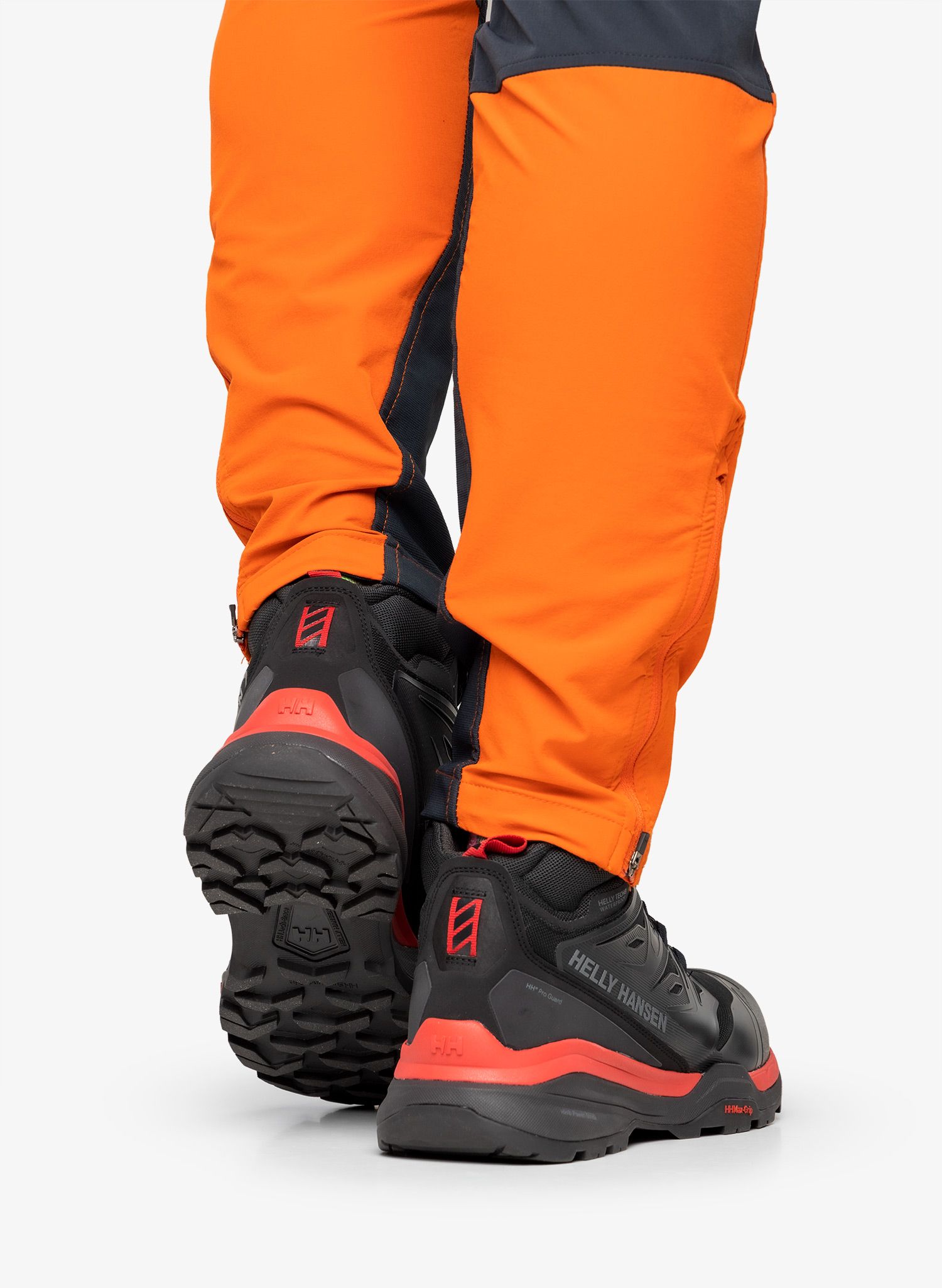 Moški pohodniški čevlji Helly Hansen Traverse HT - black/red