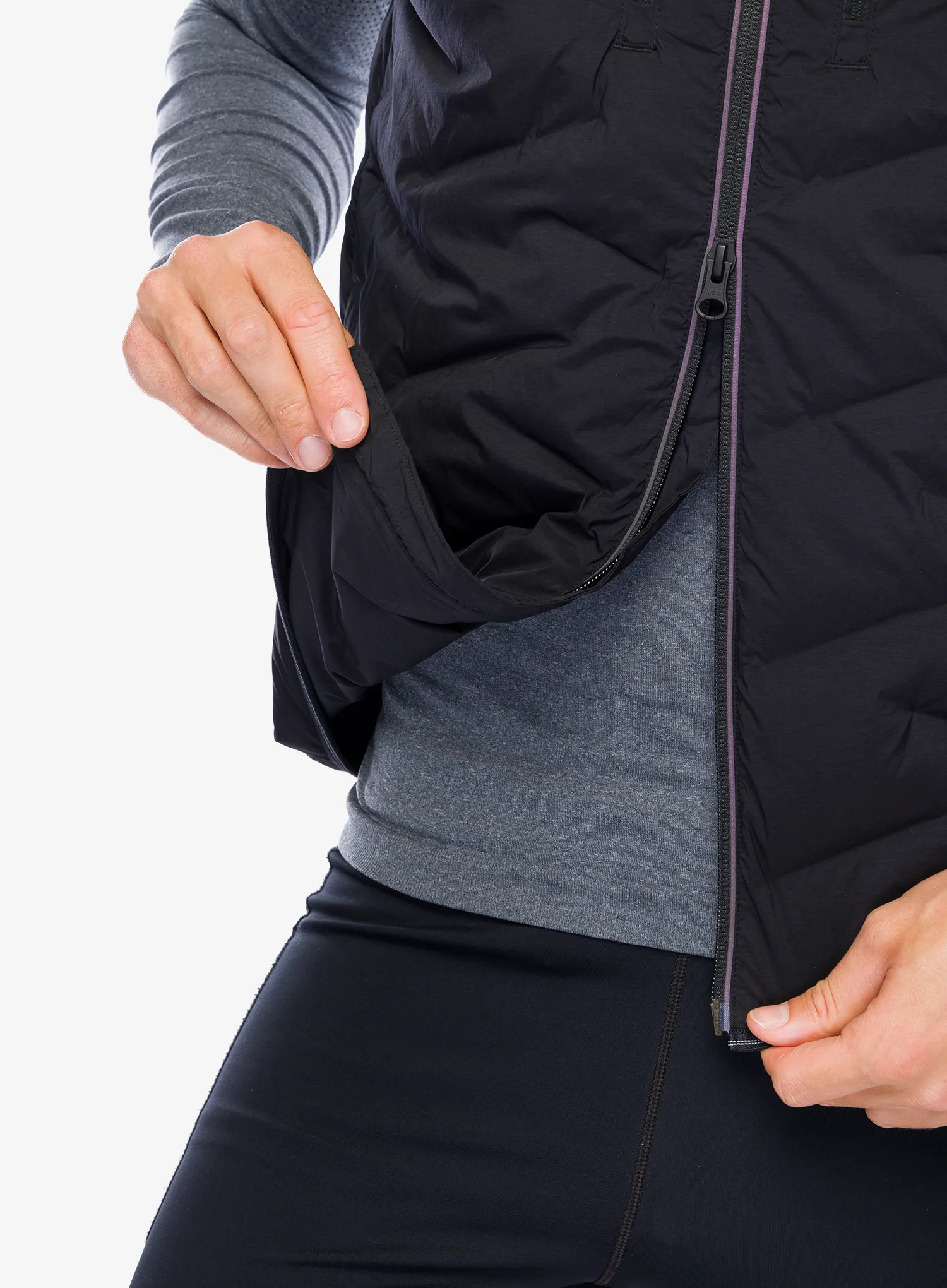 Tekaški brezrokavnik Hoka Skyfill Run Vest - black