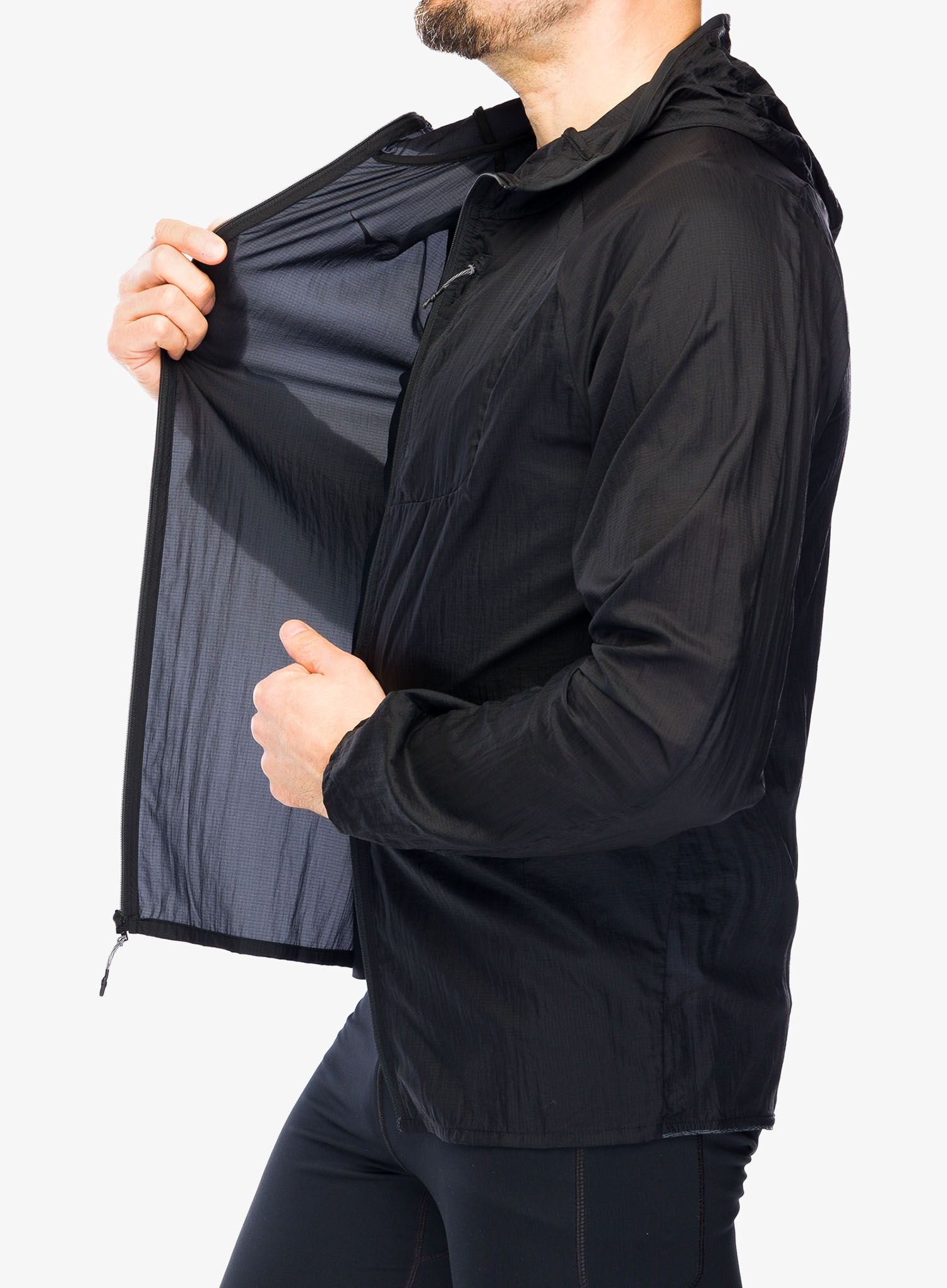 Vetrovka Hoka Skyflow Jacket - black