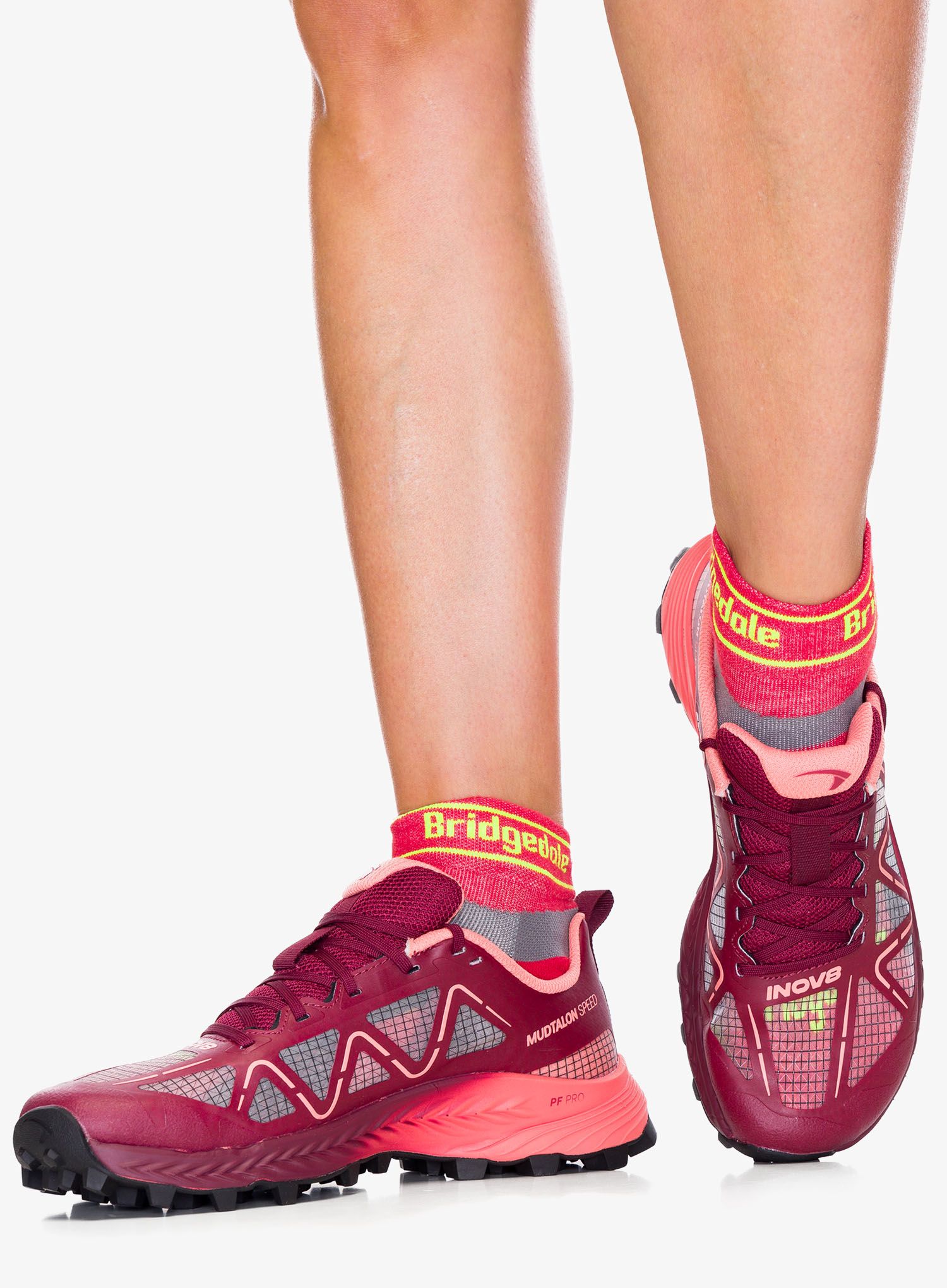Ženski tekaški čevlji Inov-8 MudTalon Speed Precision - burgundy/coral