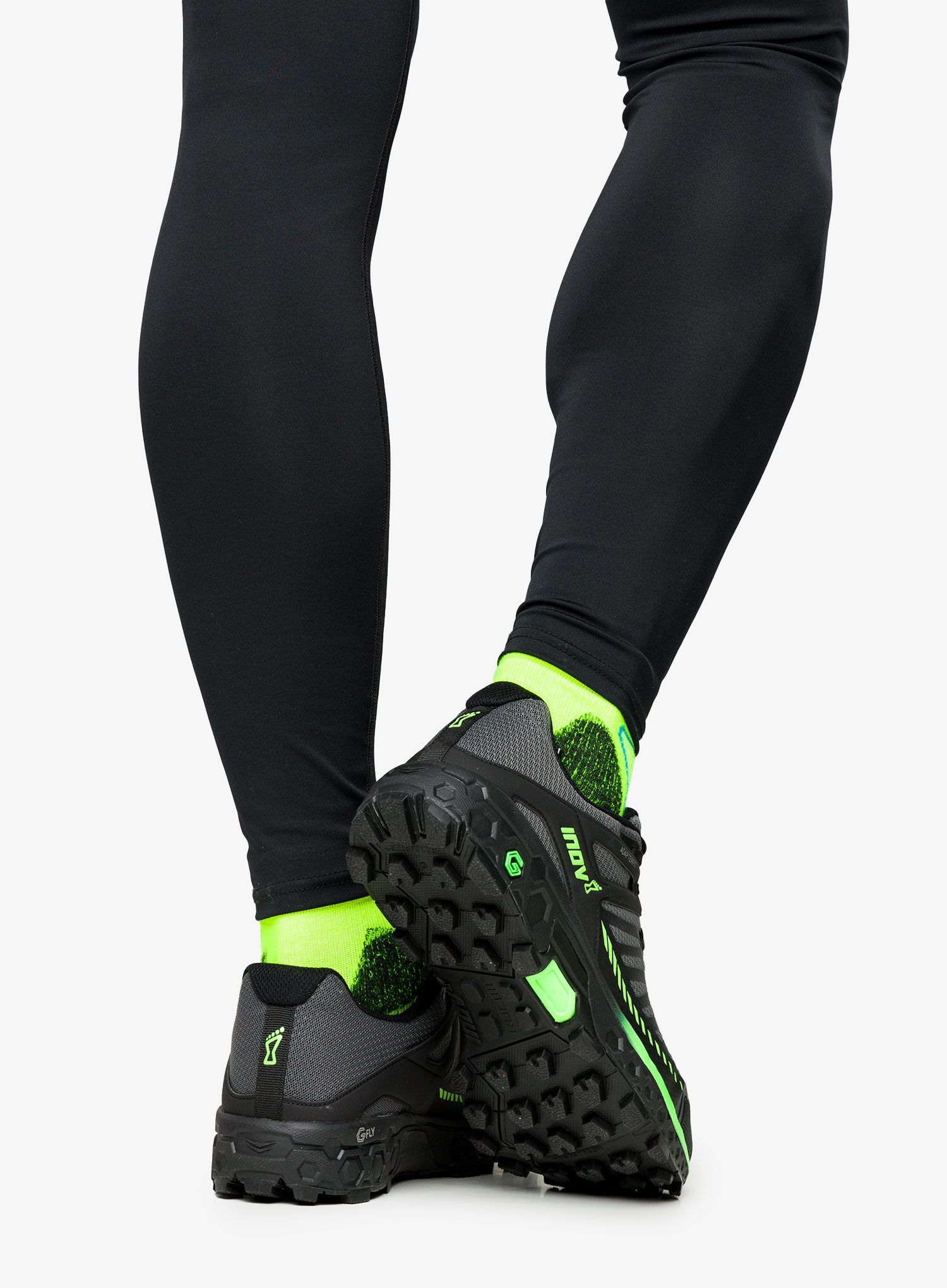 Trail tekaški čevlji Inov-8 Roclite Ultra G 320 - black/green
