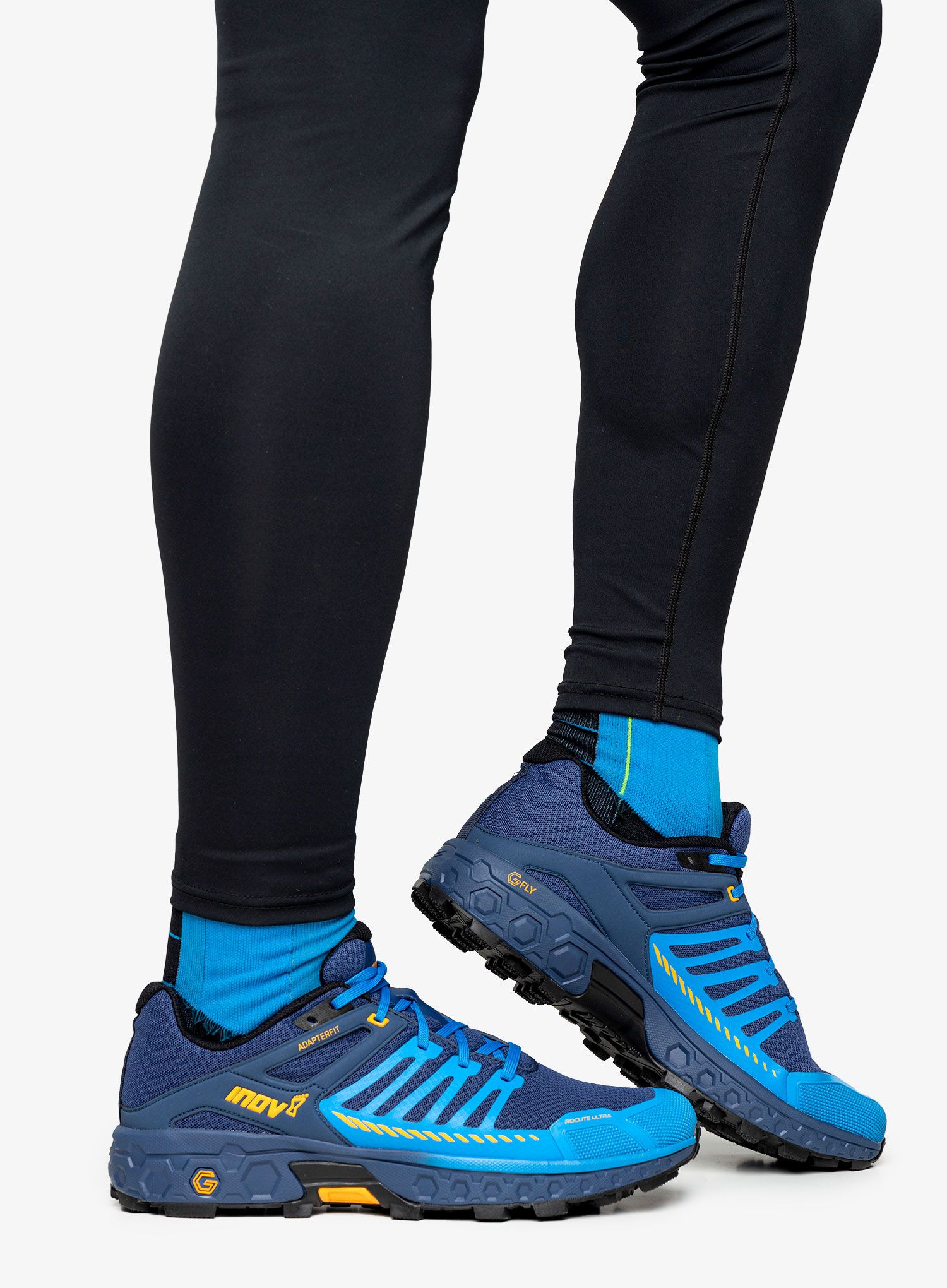 Trail tekaški čevlji Inov-8 Roclite Ultra G 320 - navy/blue/nectar