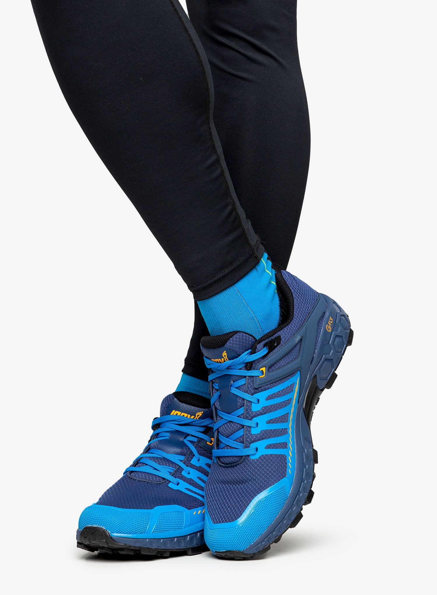 Trail tekaški čevlji Inov-8 Roclite Ultra G 320 - navy/blue/nectar