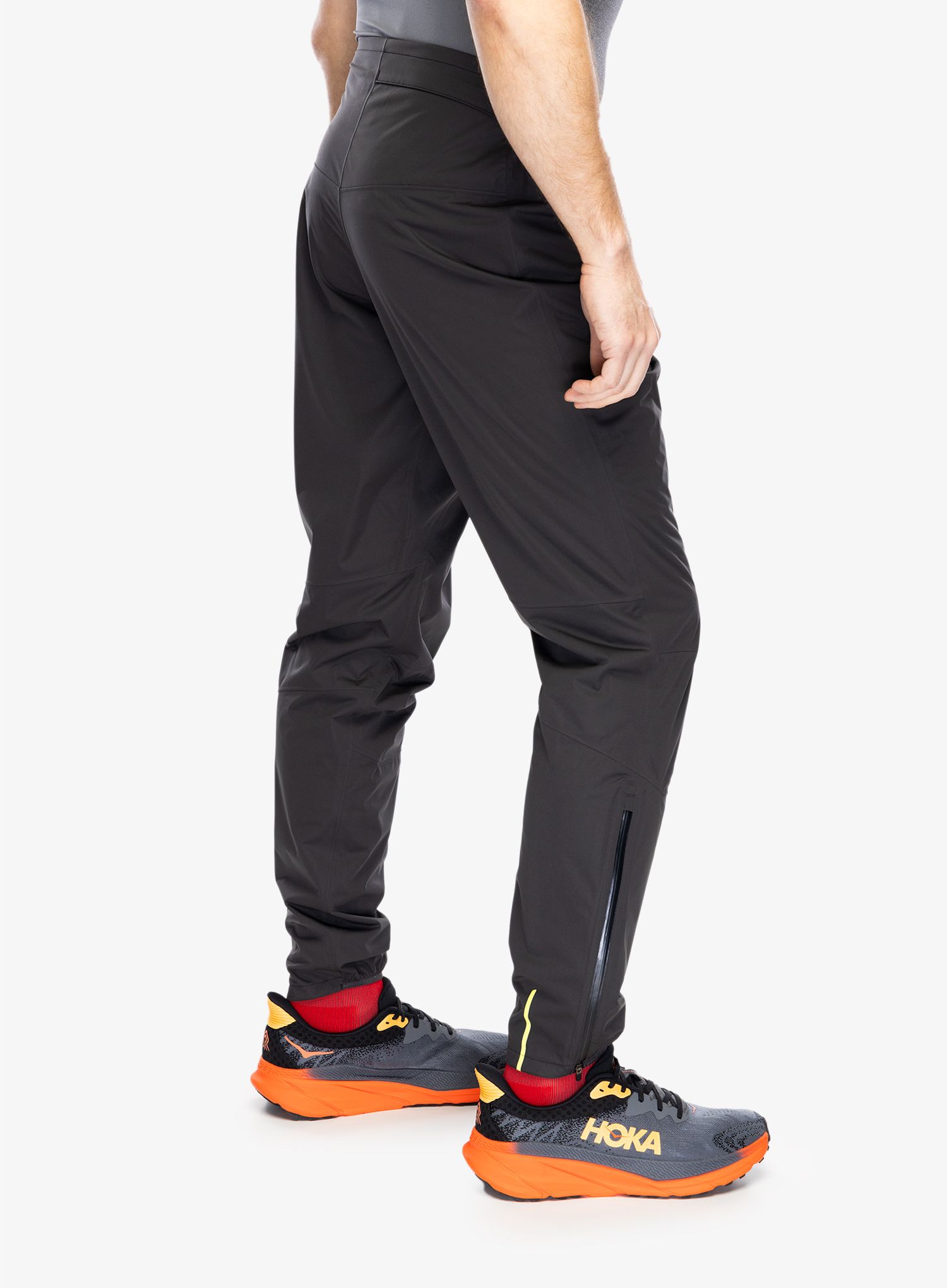 Tekaške hlače Inov-8 Trailpant - black
