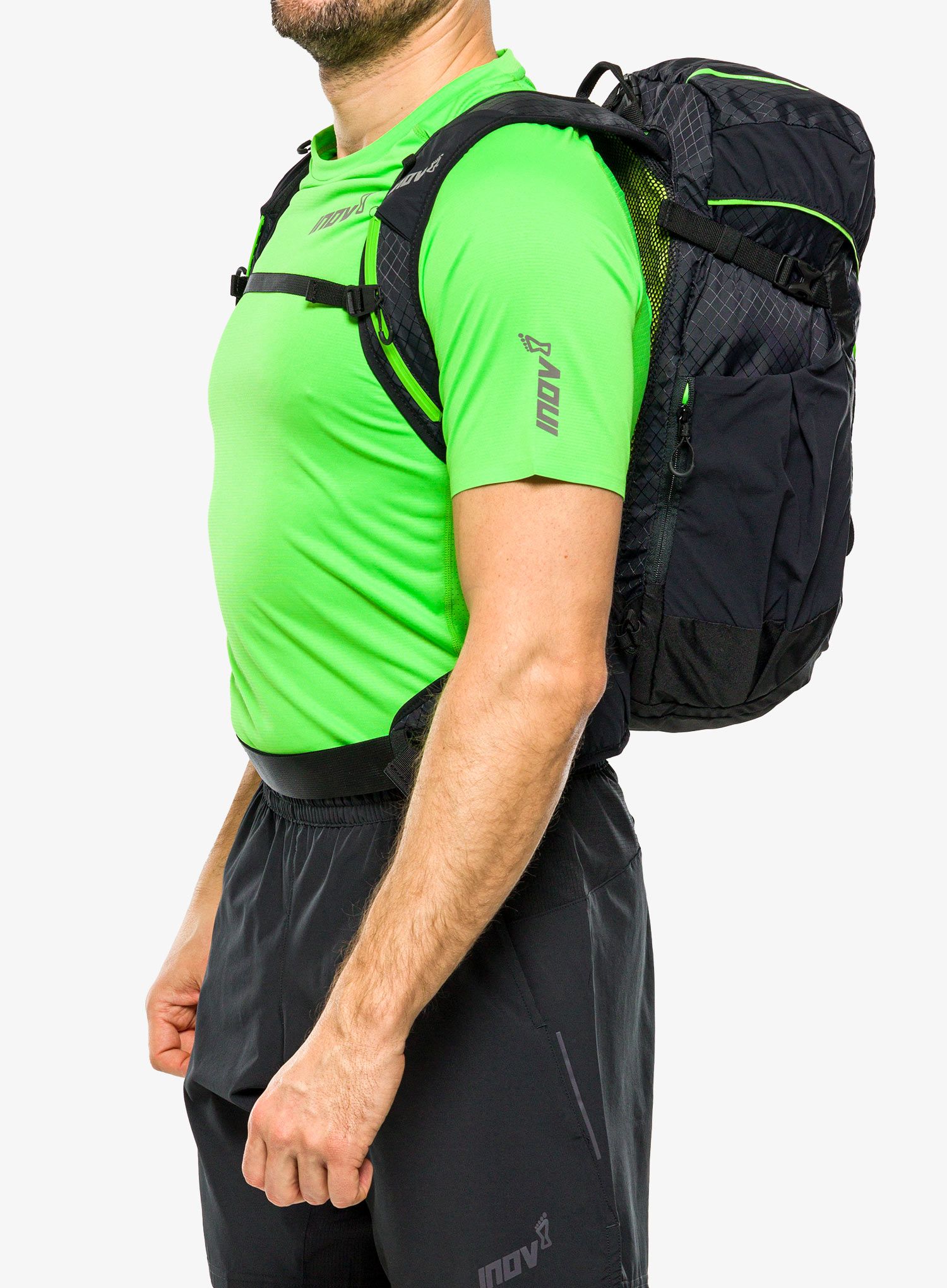 Pohodniški nahrbtnik Inov-8 VentureLite 25 - black/green