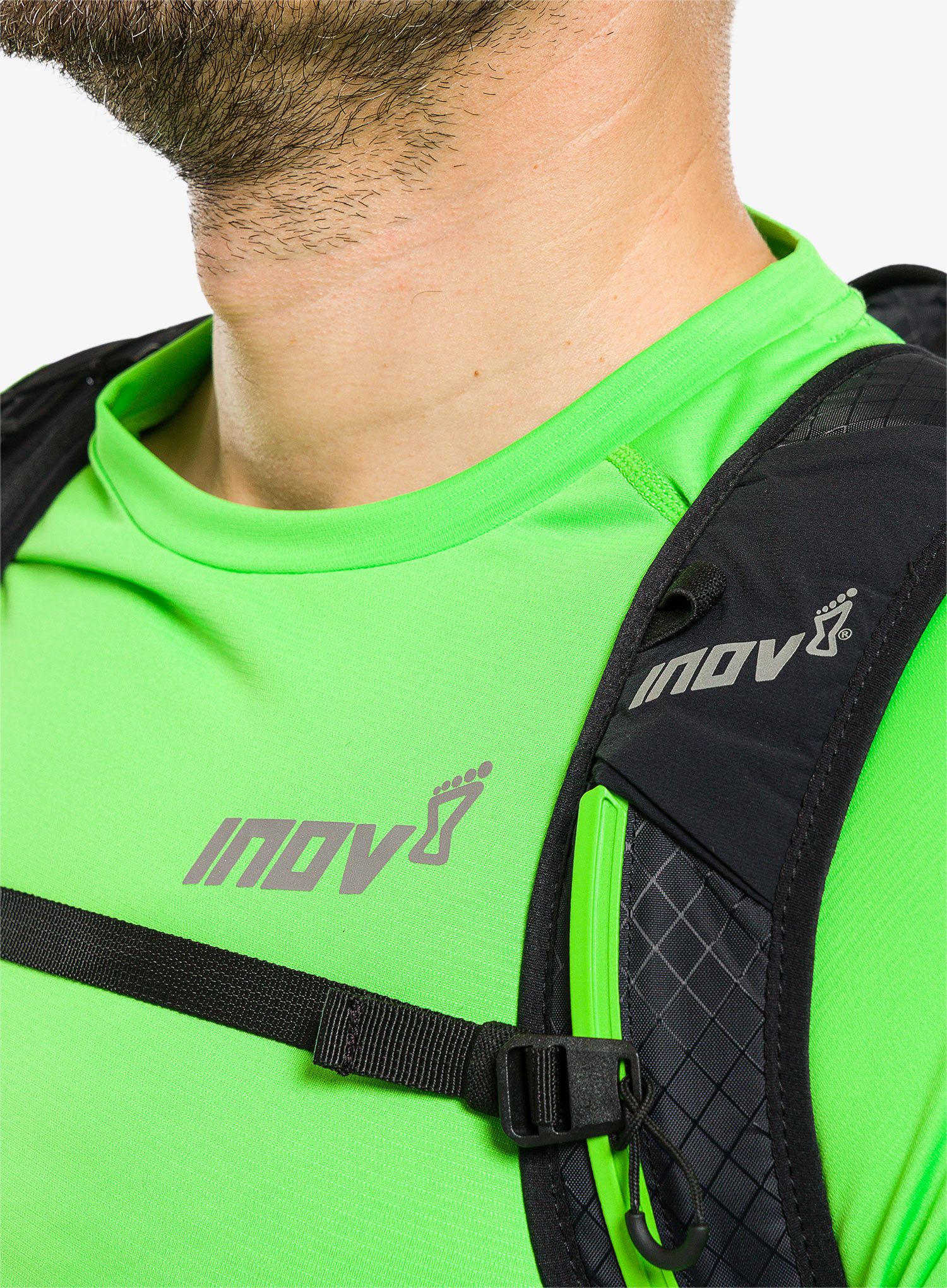 Pohodniški nahrbtnik Inov-8 VentureLite 25 - black/green