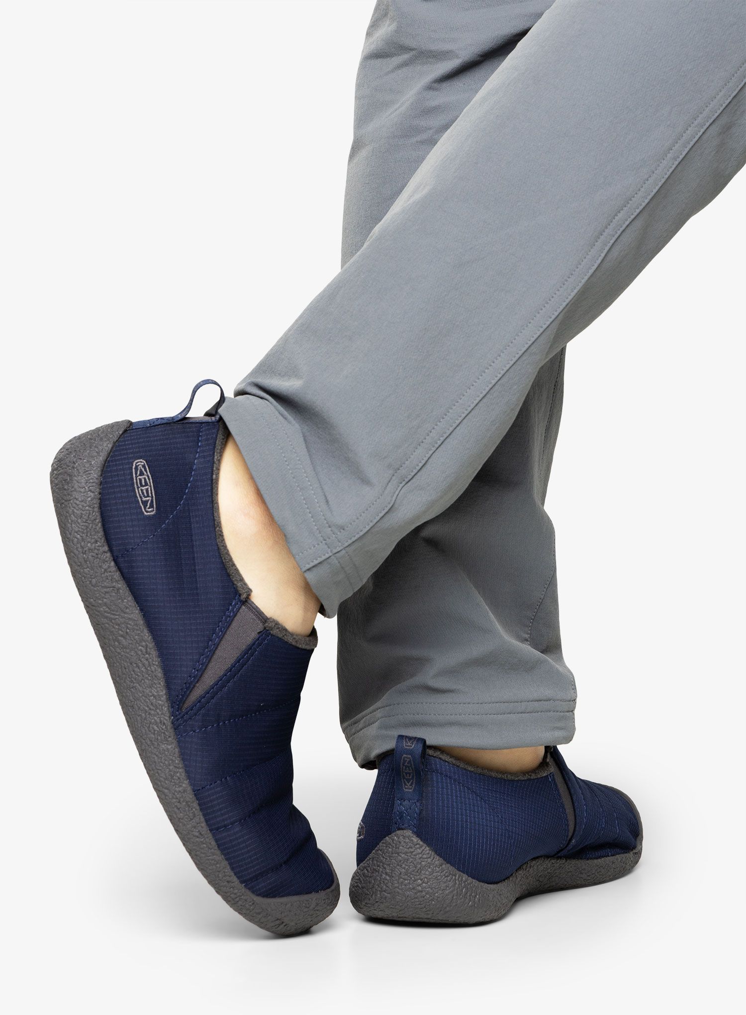Čevlji lifestyle Keen Howser II  - black iris/magnet