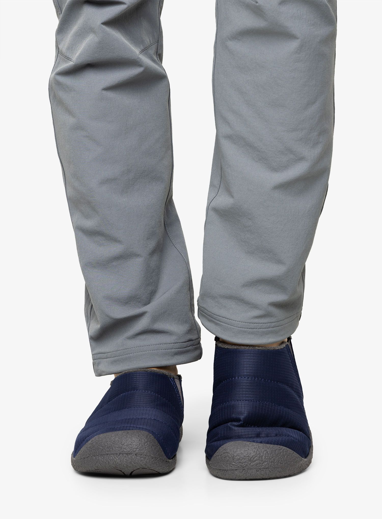 Čevlji lifestyle Keen Howser II  - black iris/magnet