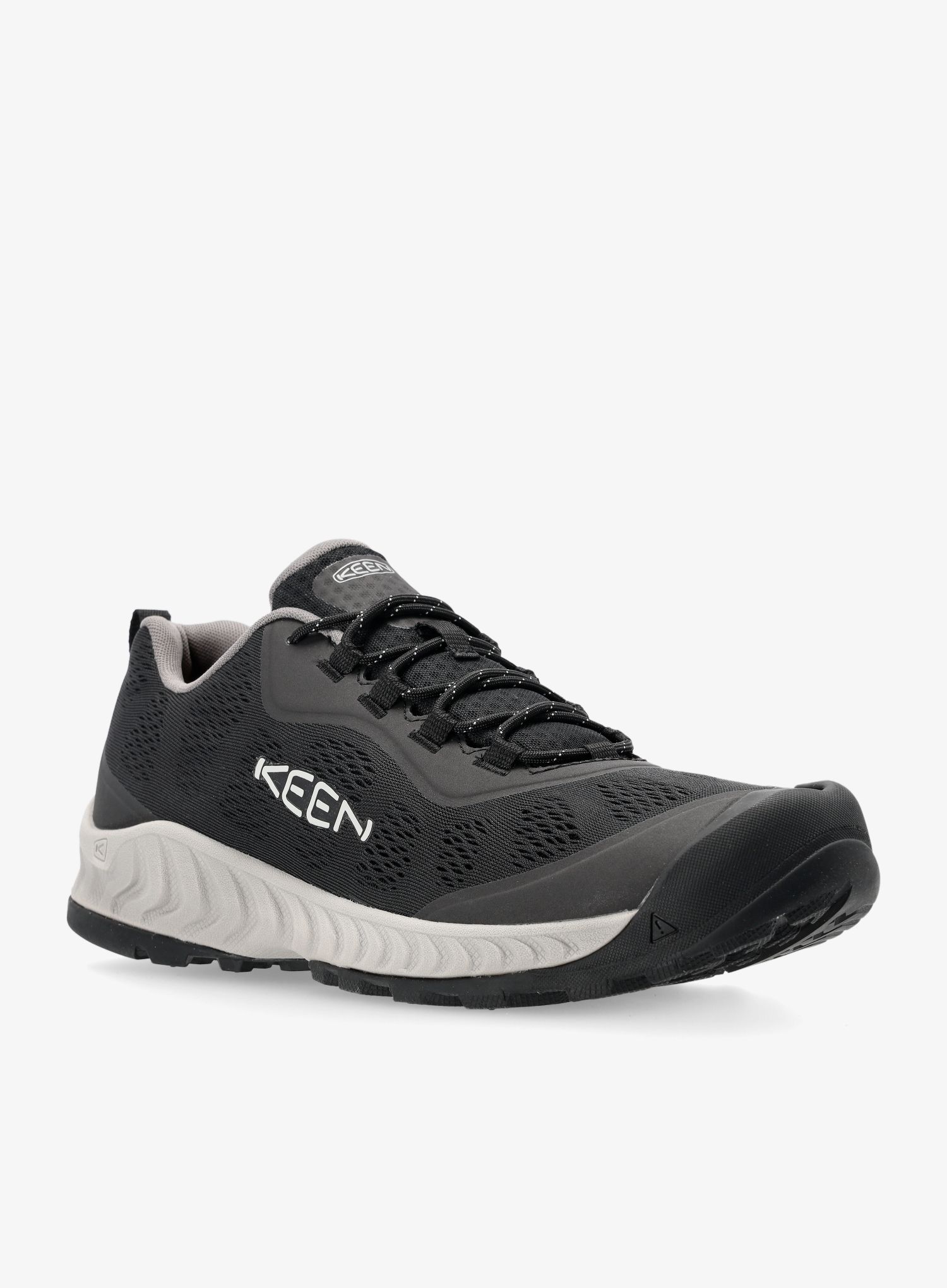Pohodniški čevlji Keen Nxis Speed - black/vapor