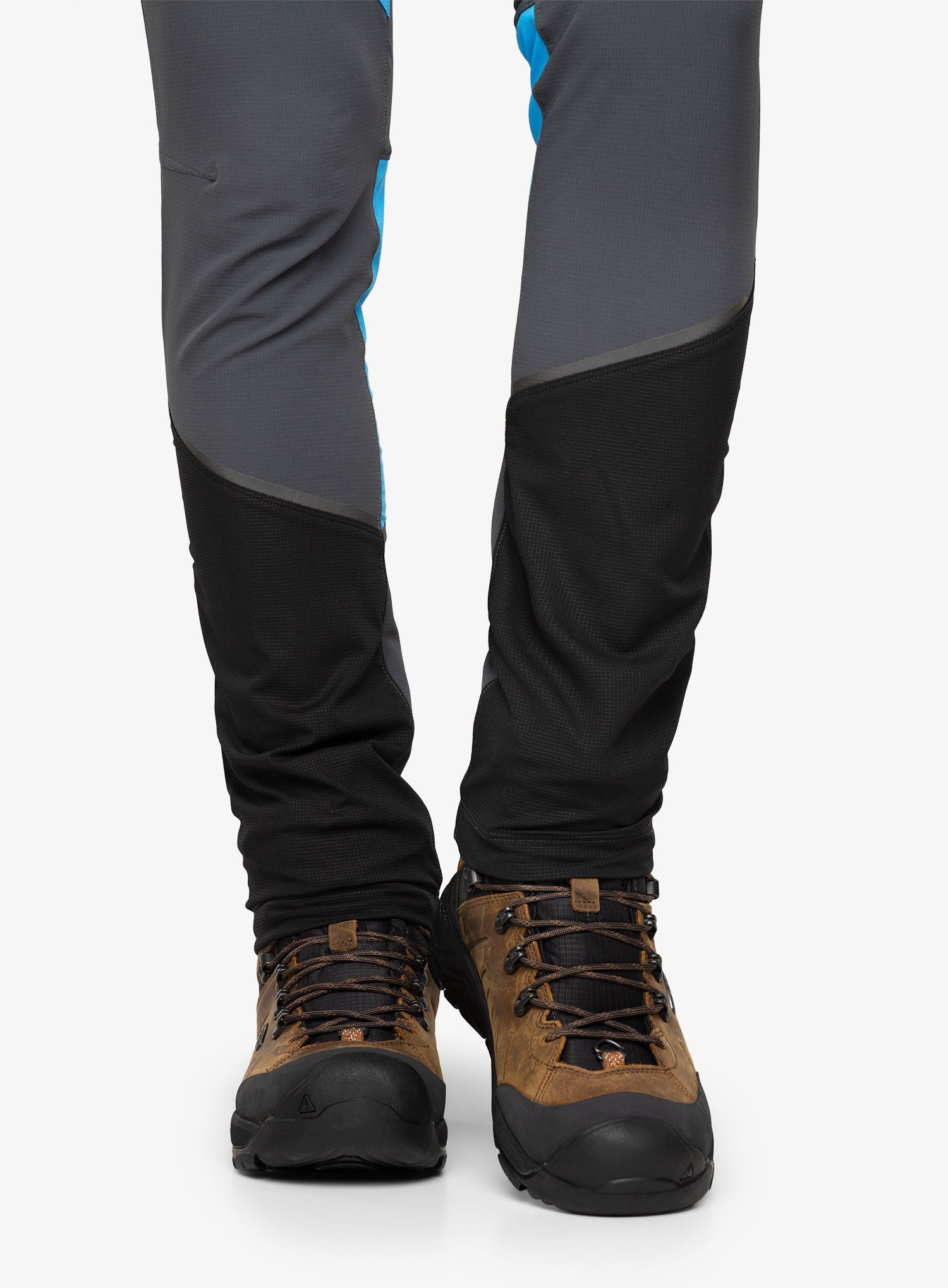 Moški pohodniški čevlji Keen Revel IV Mid Polar - dark earth/caramel cafe
