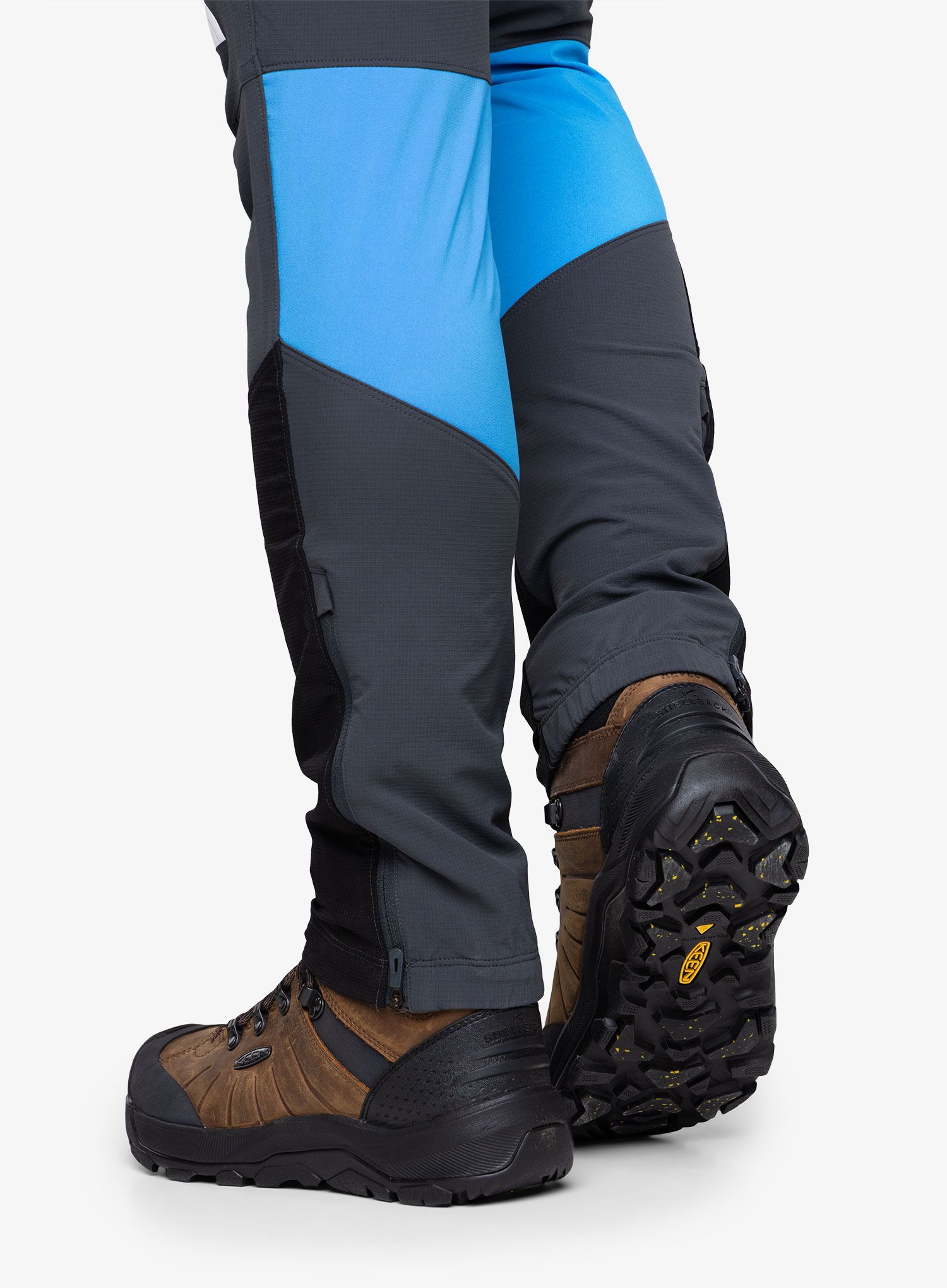 Moški pohodniški čevlji Keen Revel IV Mid Polar - dark earth/caramel cafe