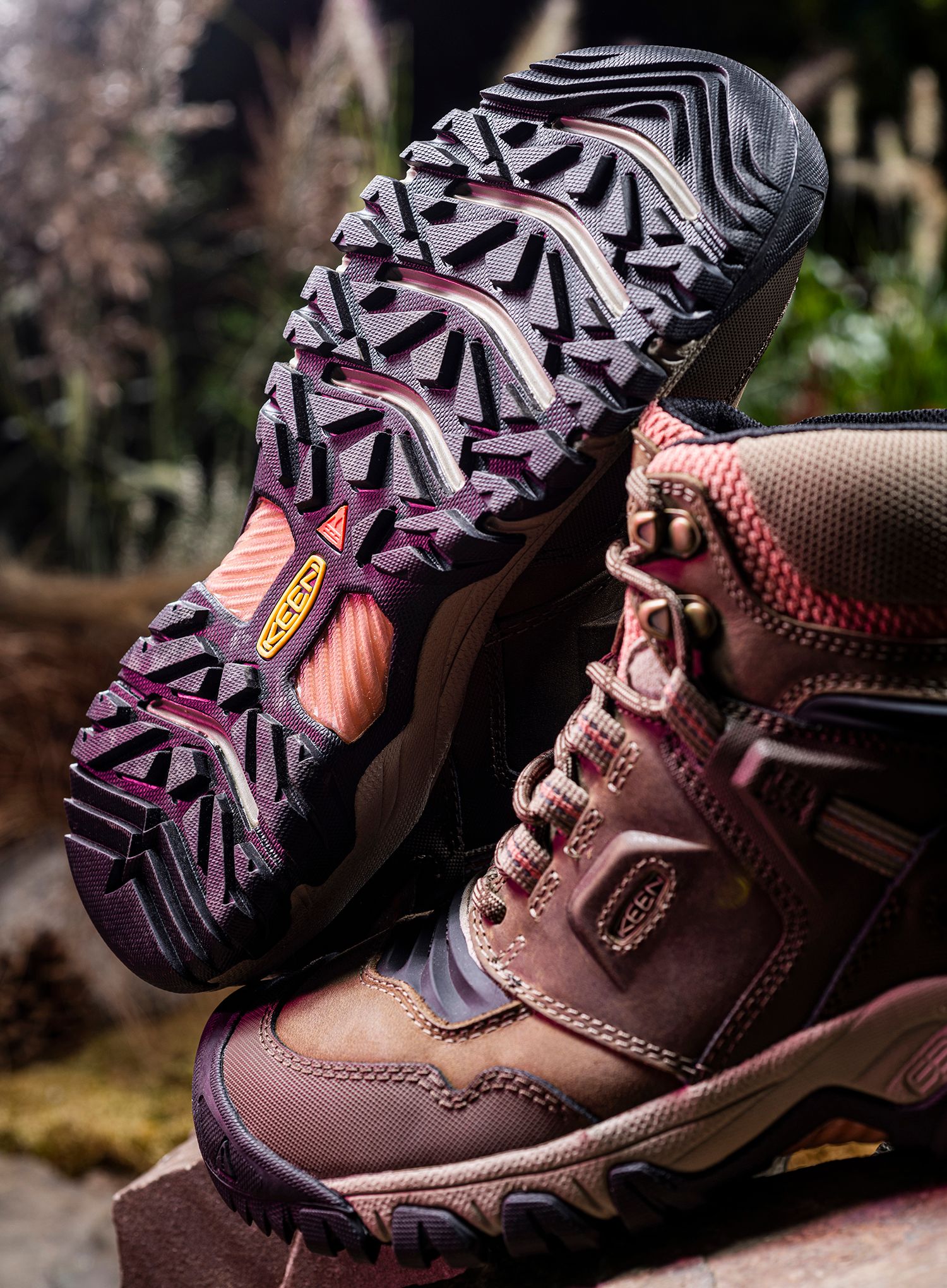 Ženski pohodniški čevlji Keen Ridge Flex Mid WP - timberwolf/brick dust