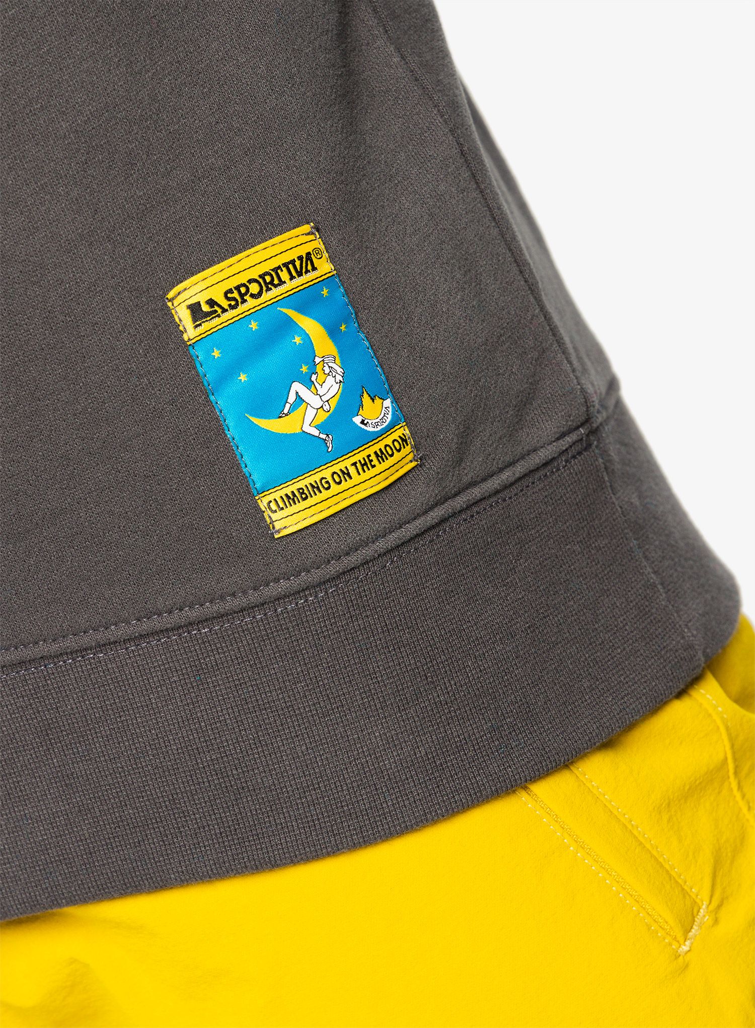 Puloverji brez kapuce La Sportiva Climbing on the Moon Sweatshirt - carbon/giallo